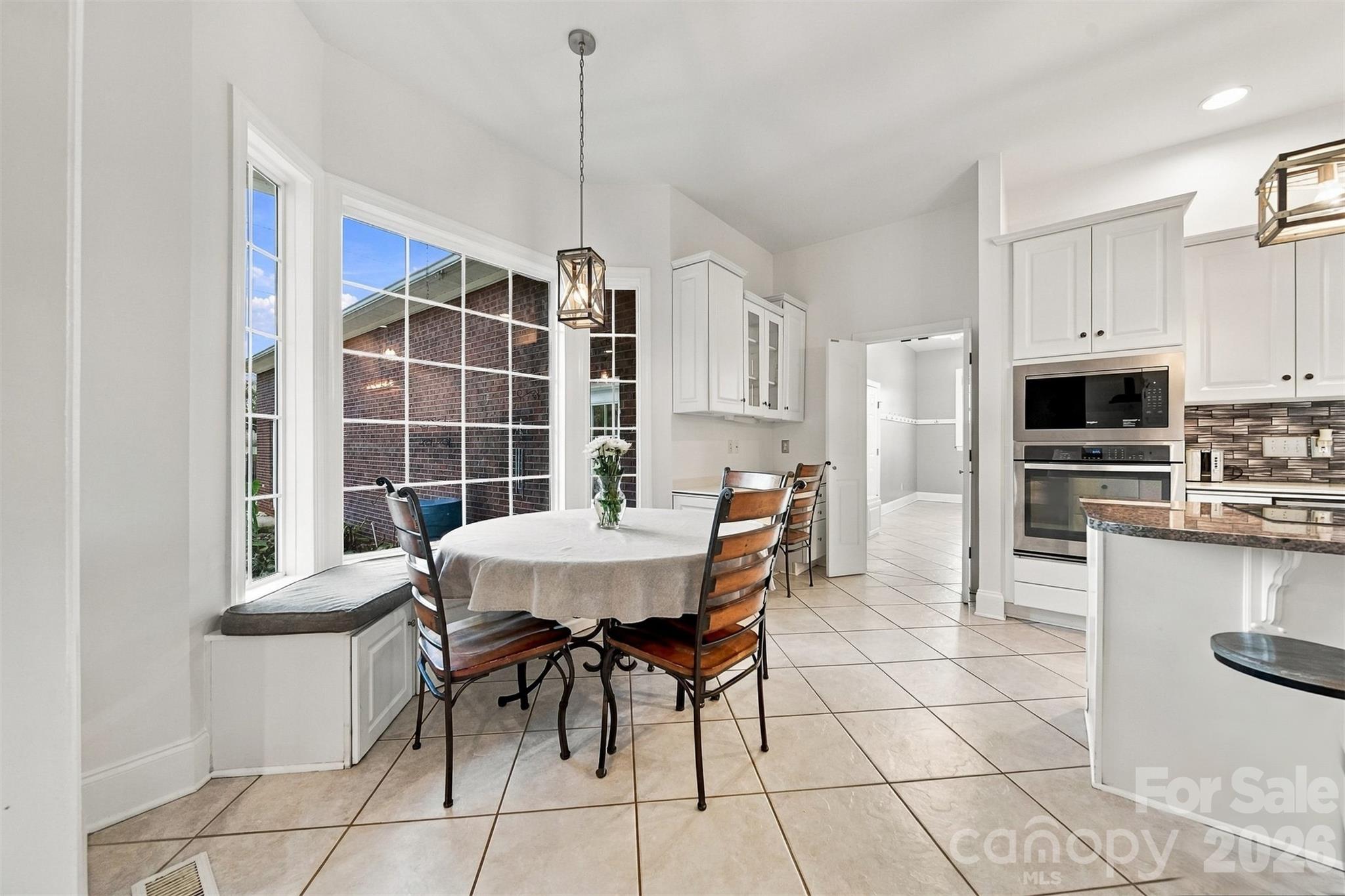 498 Johnson Dairy Road Property Photo 11