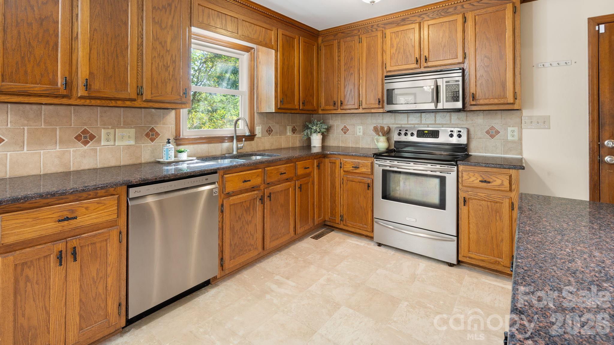 408 Baucom Deese Road Property Photo 10
