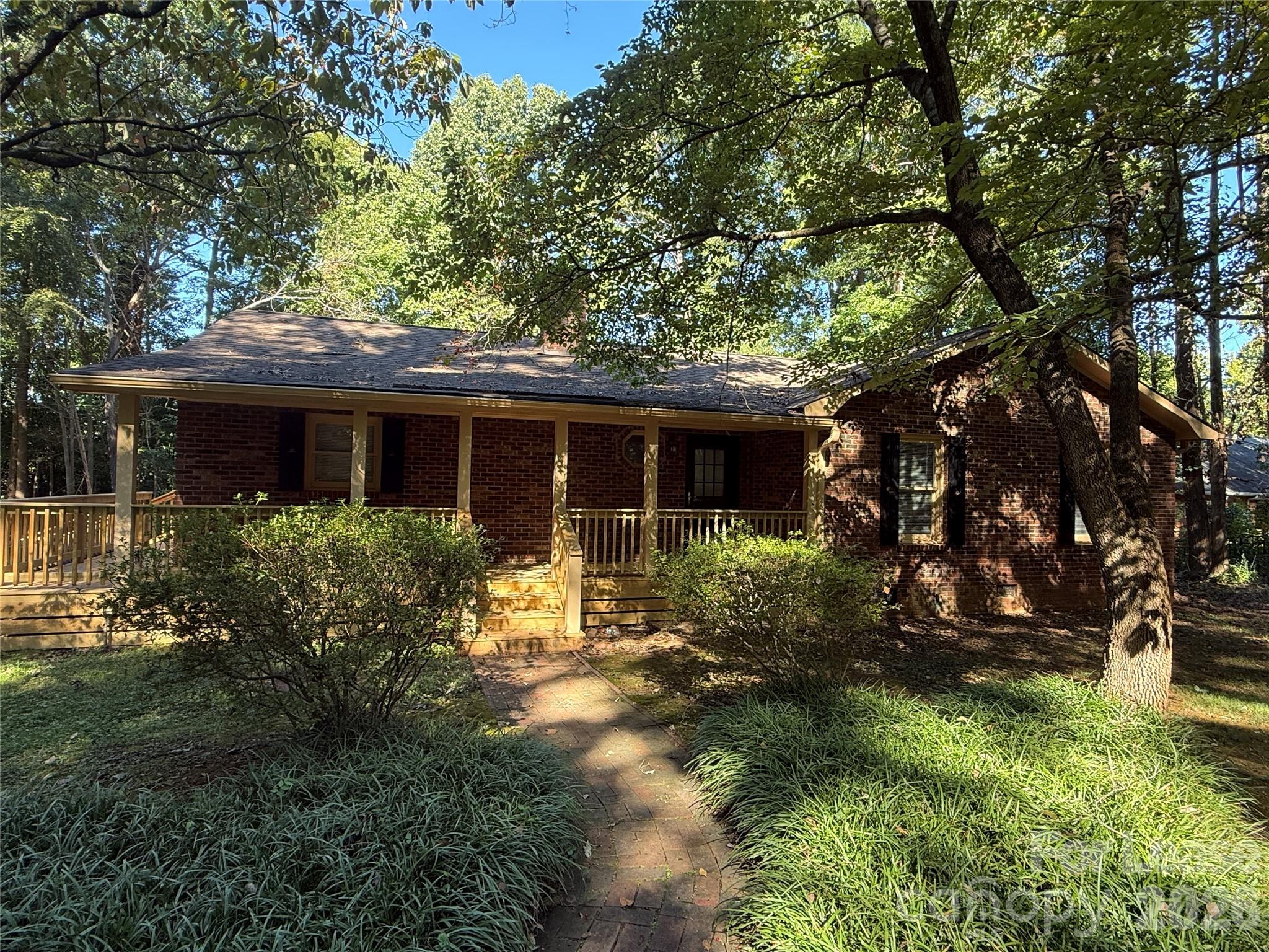 11909 Field Street Property Photo 2