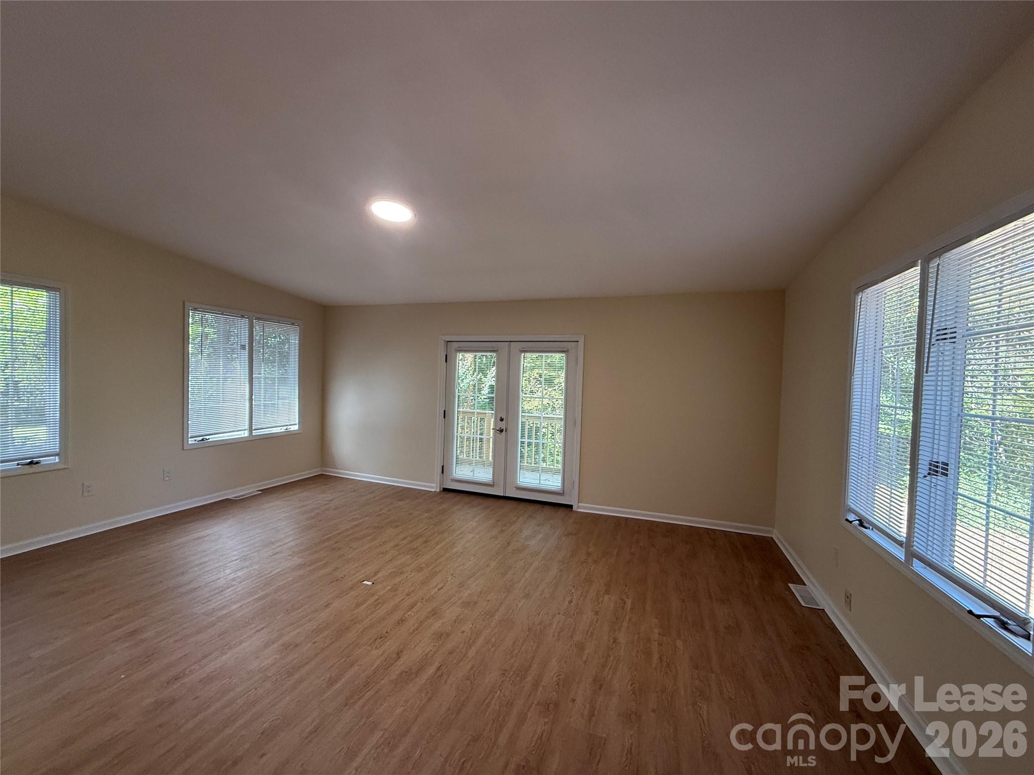 11909 Field Street Property Photo 9