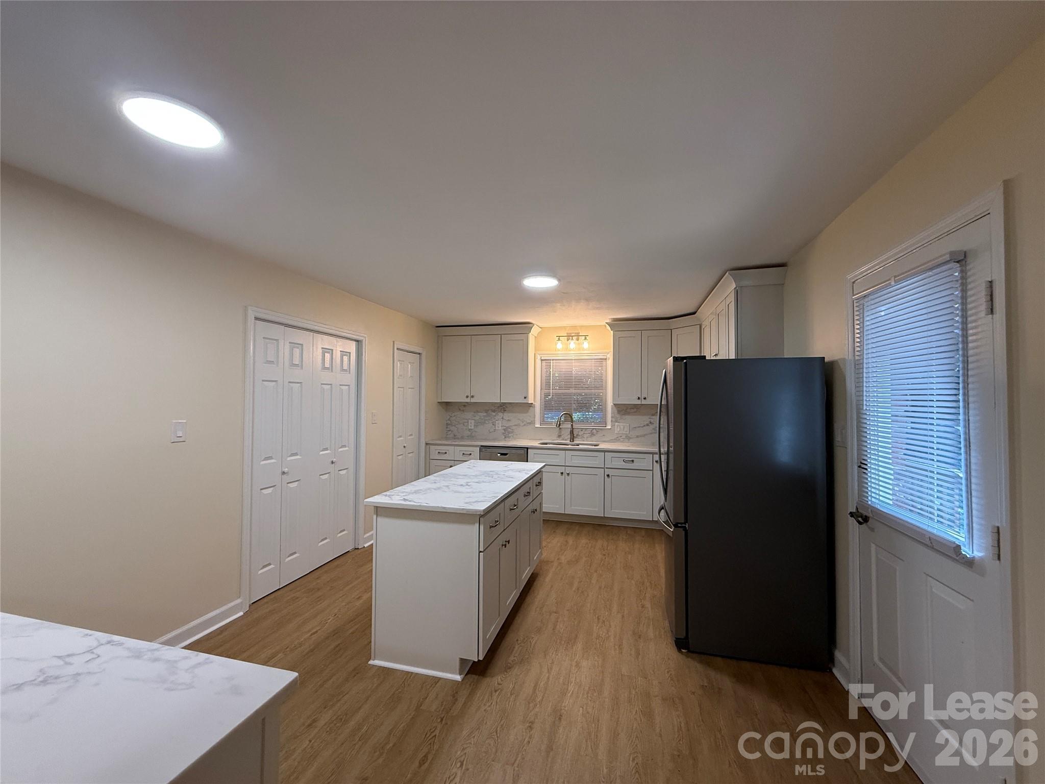 11909 Field Street Property Photo 12