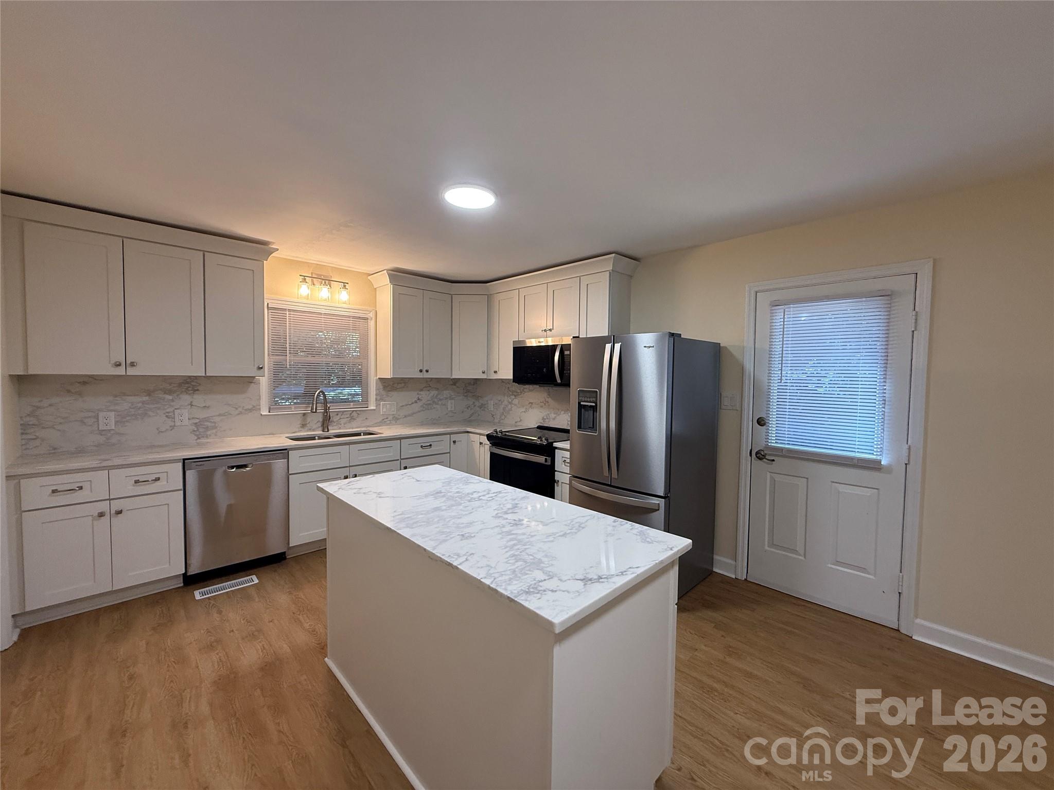 11909 Field Street Property Photo 14