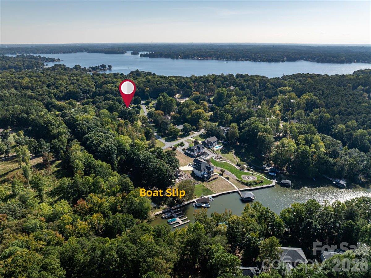 8636 Sherrills Creek Drive Property Photo 3