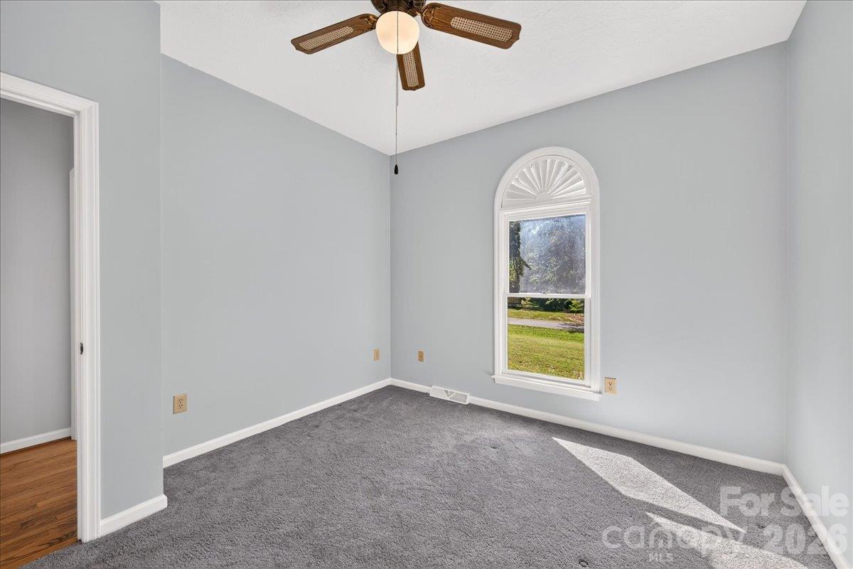 8636 Sherrills Creek Drive Property Photo 30
