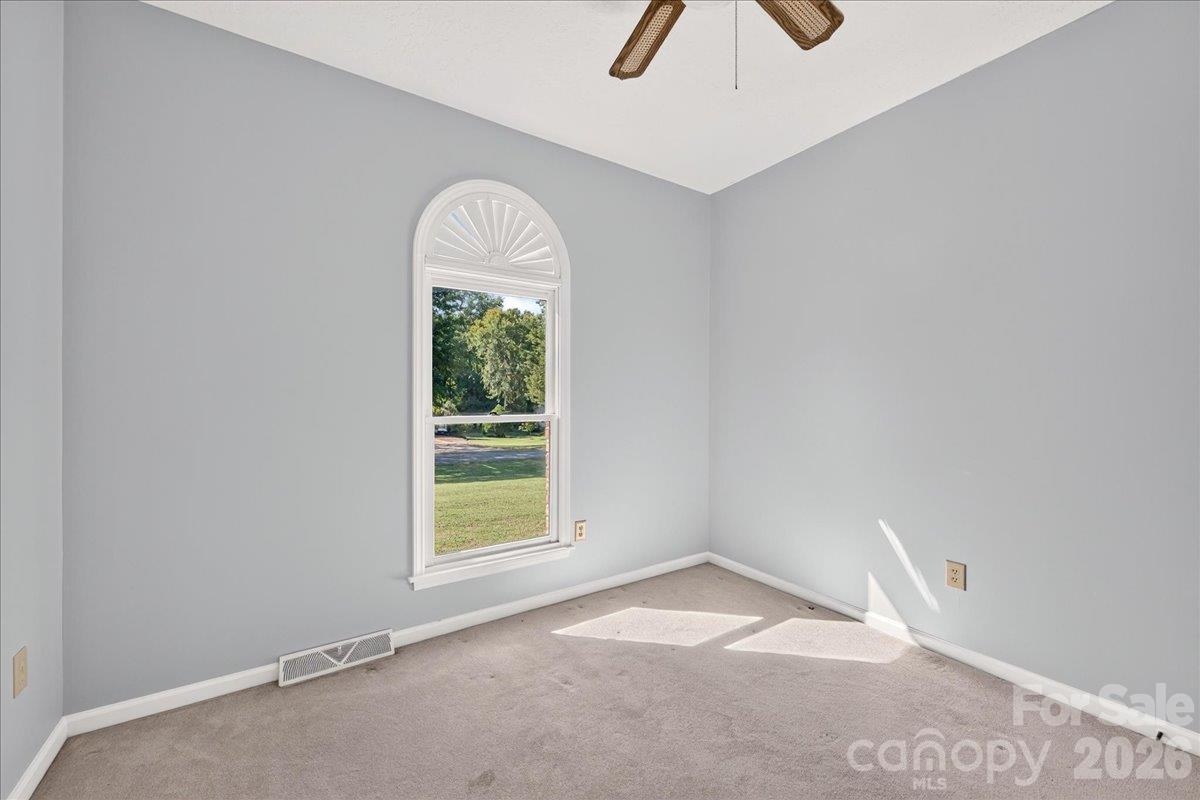 8636 Sherrills Creek Drive Property Photo 33