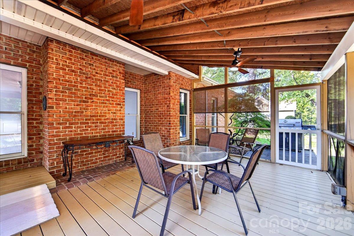 8636 Sherrills Creek Drive Property Photo 42
