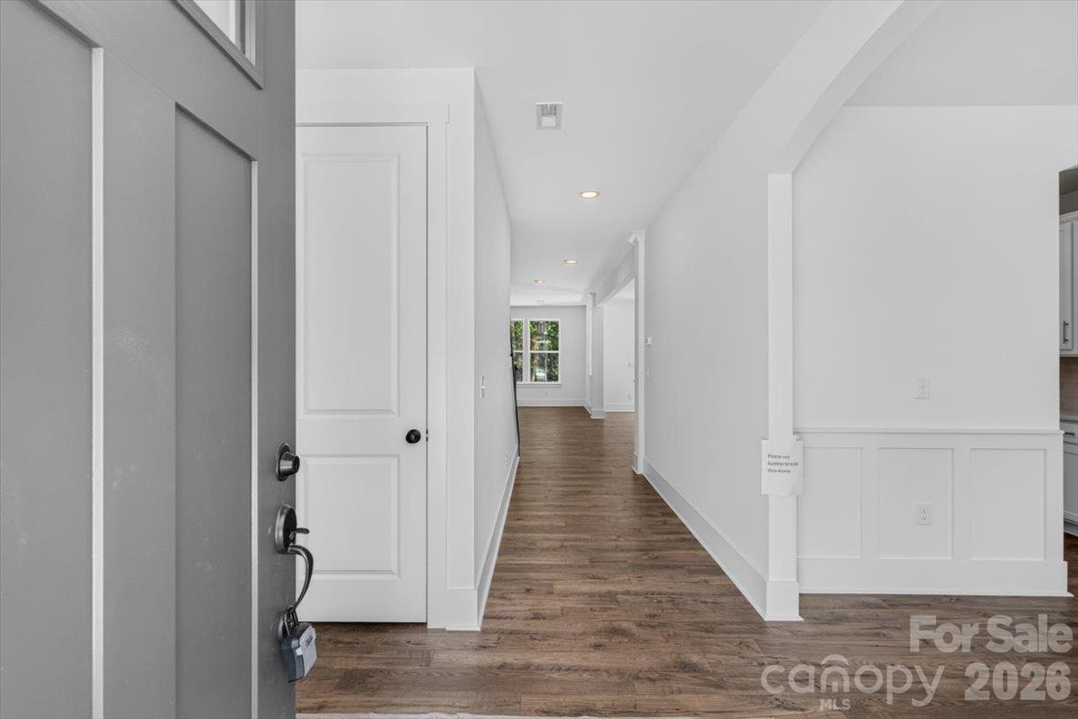 4927 Potter Road Property Photo 4