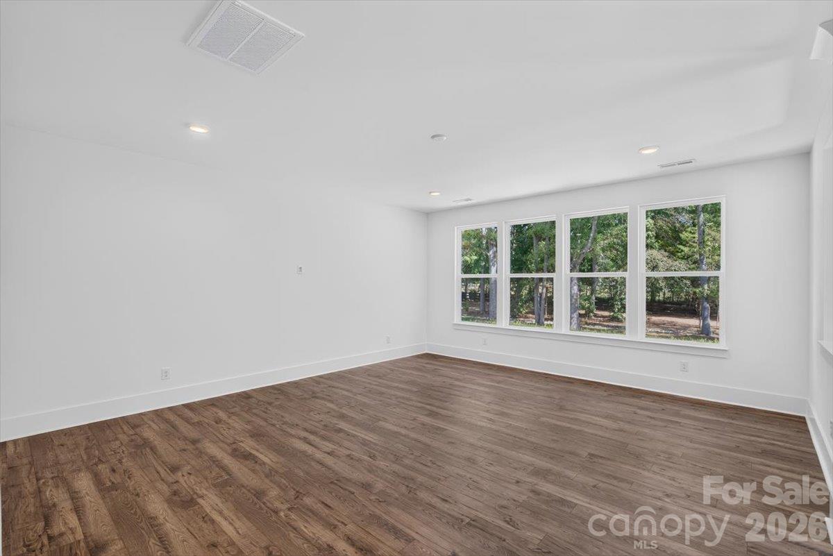 4927 Potter Road Property Photo 5