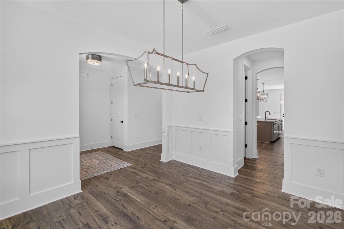 4927 Potter Road Property Photo 8