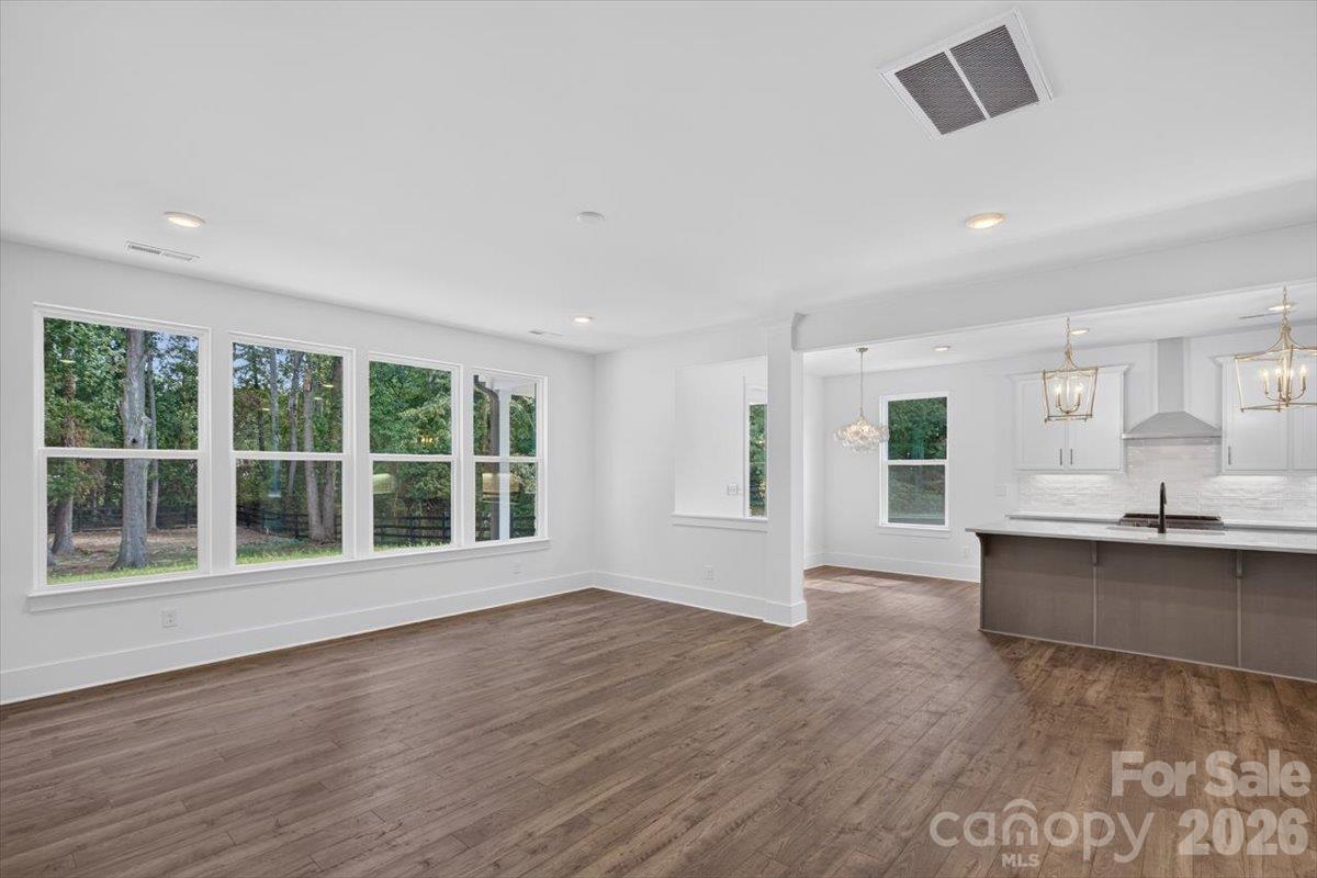 4927 Potter Road Property Photo 10