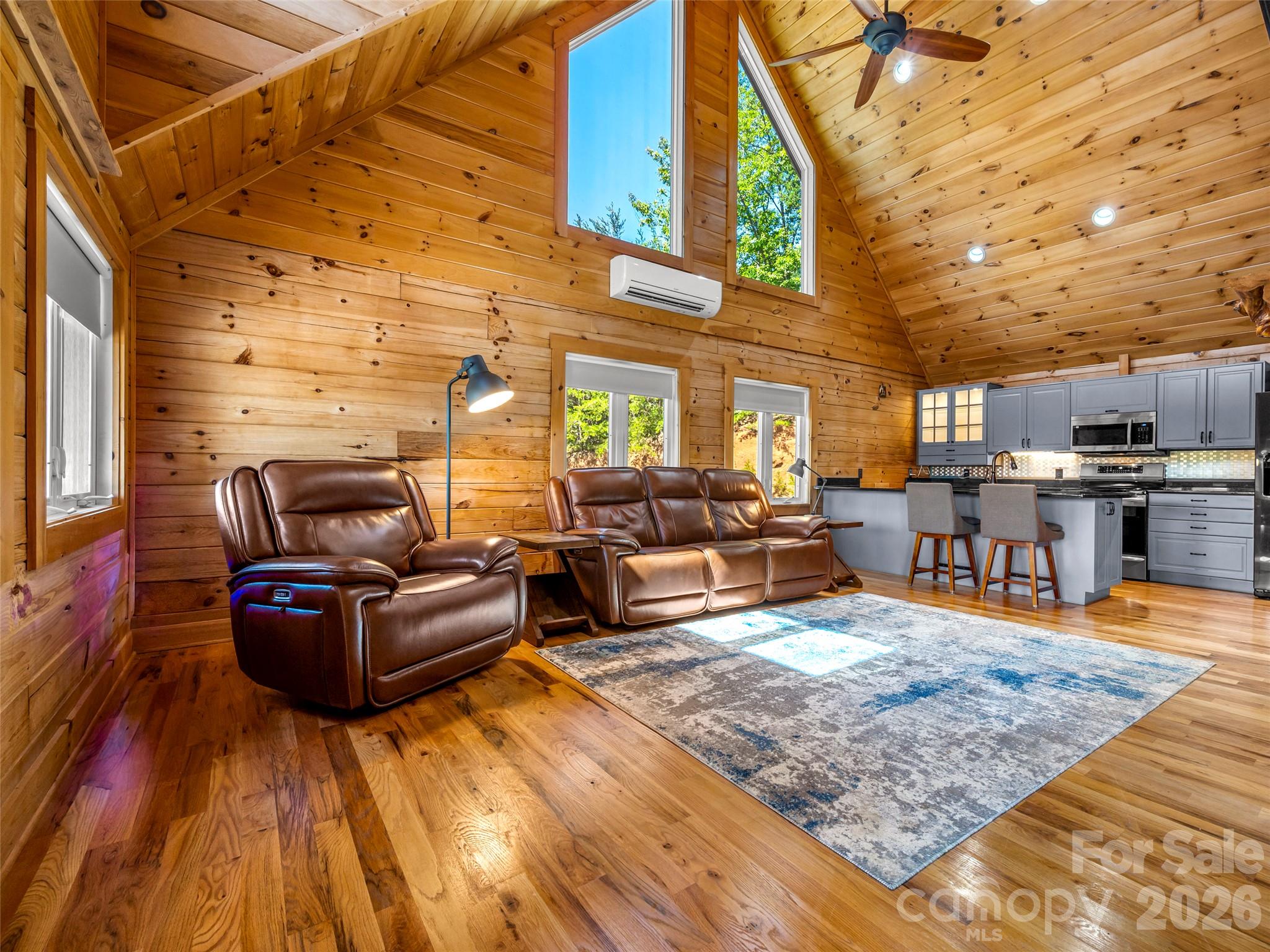 642 Mountain Lookout Drive Property Photo 15