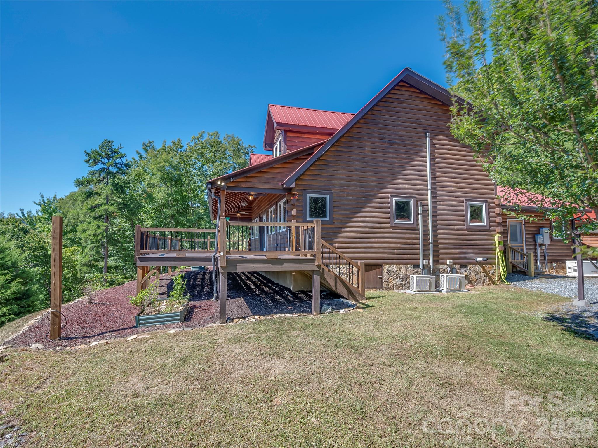 642 Mountain Lookout Drive Property Photo 38