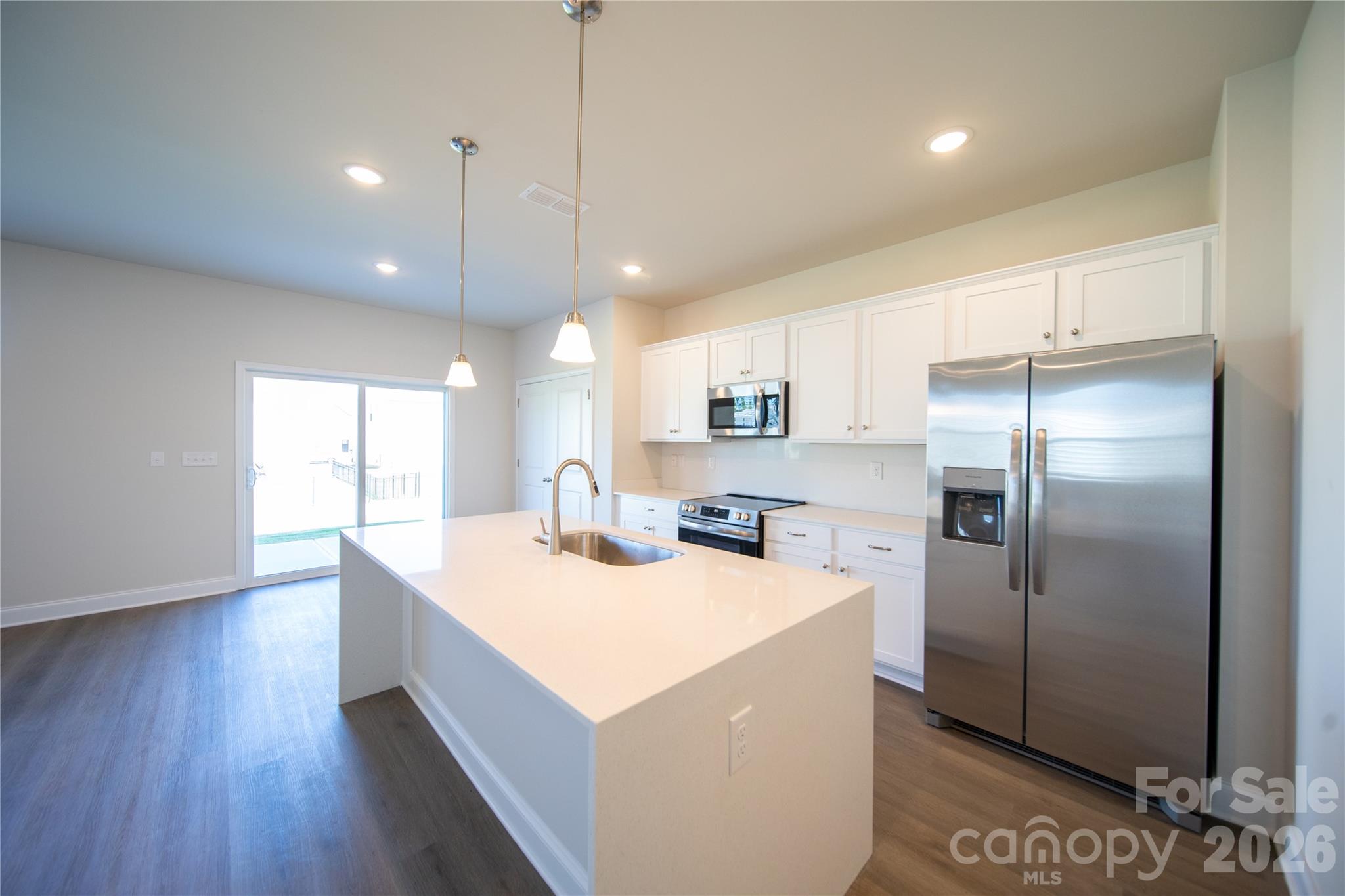 539 Larragan Drive Property Photo 7