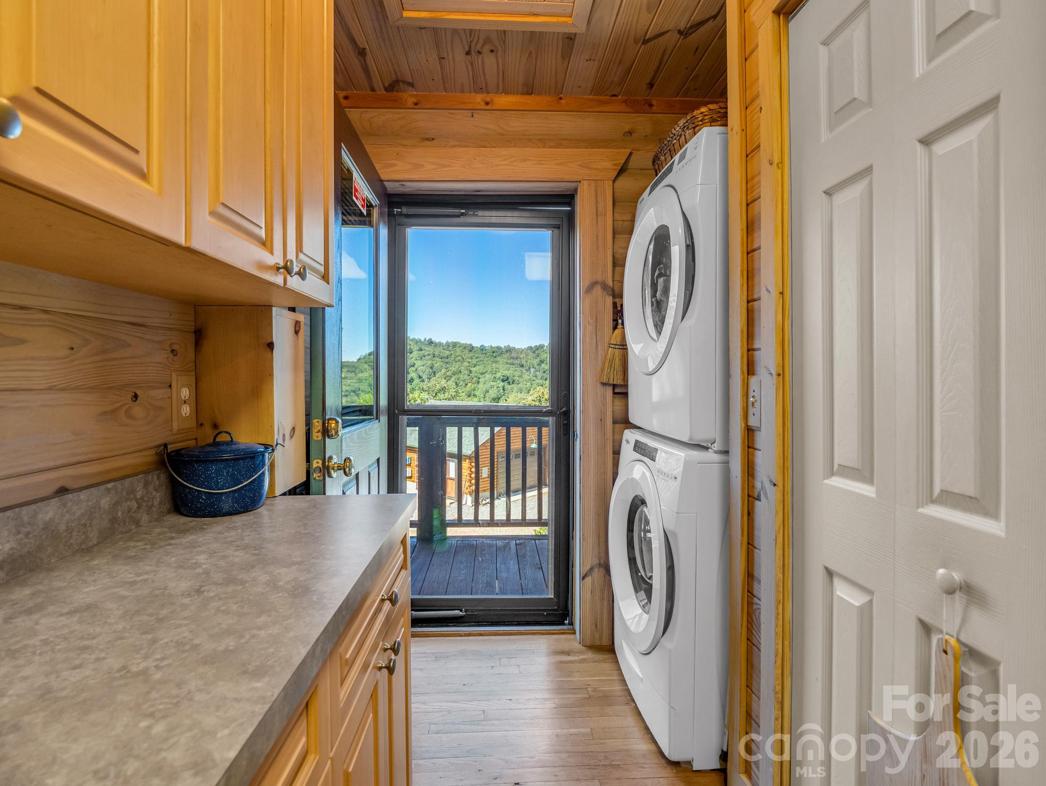 762 Valley View Drive Property Photo 13