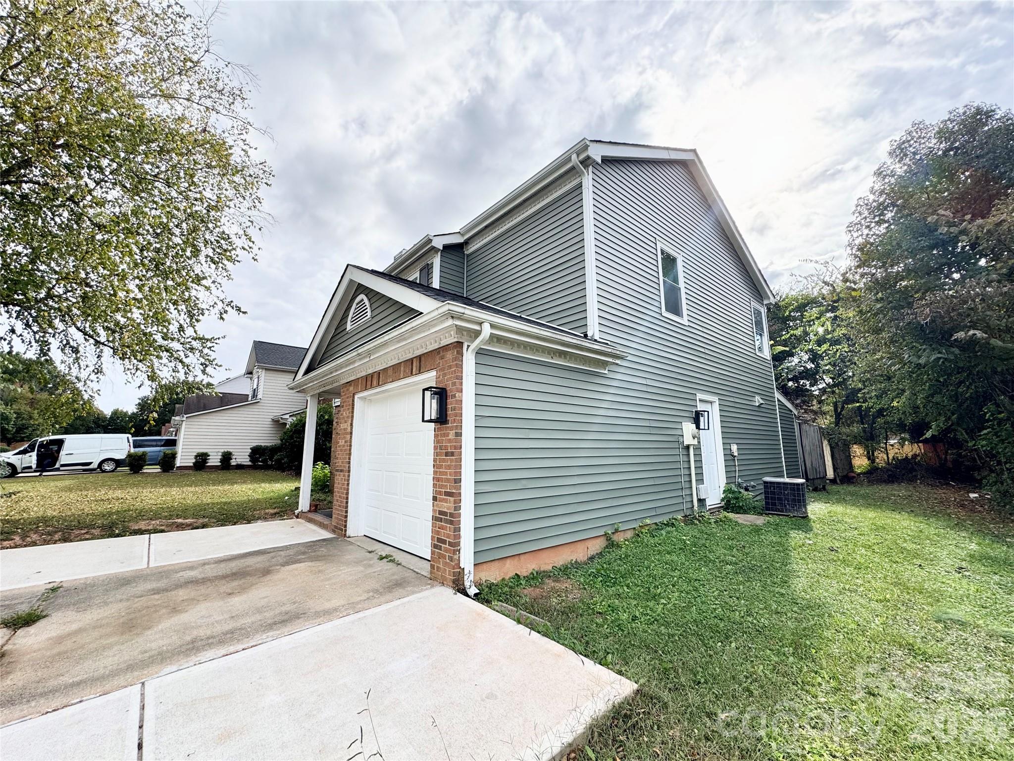 1634 Pamela Lorraine Drive Property Photo 4