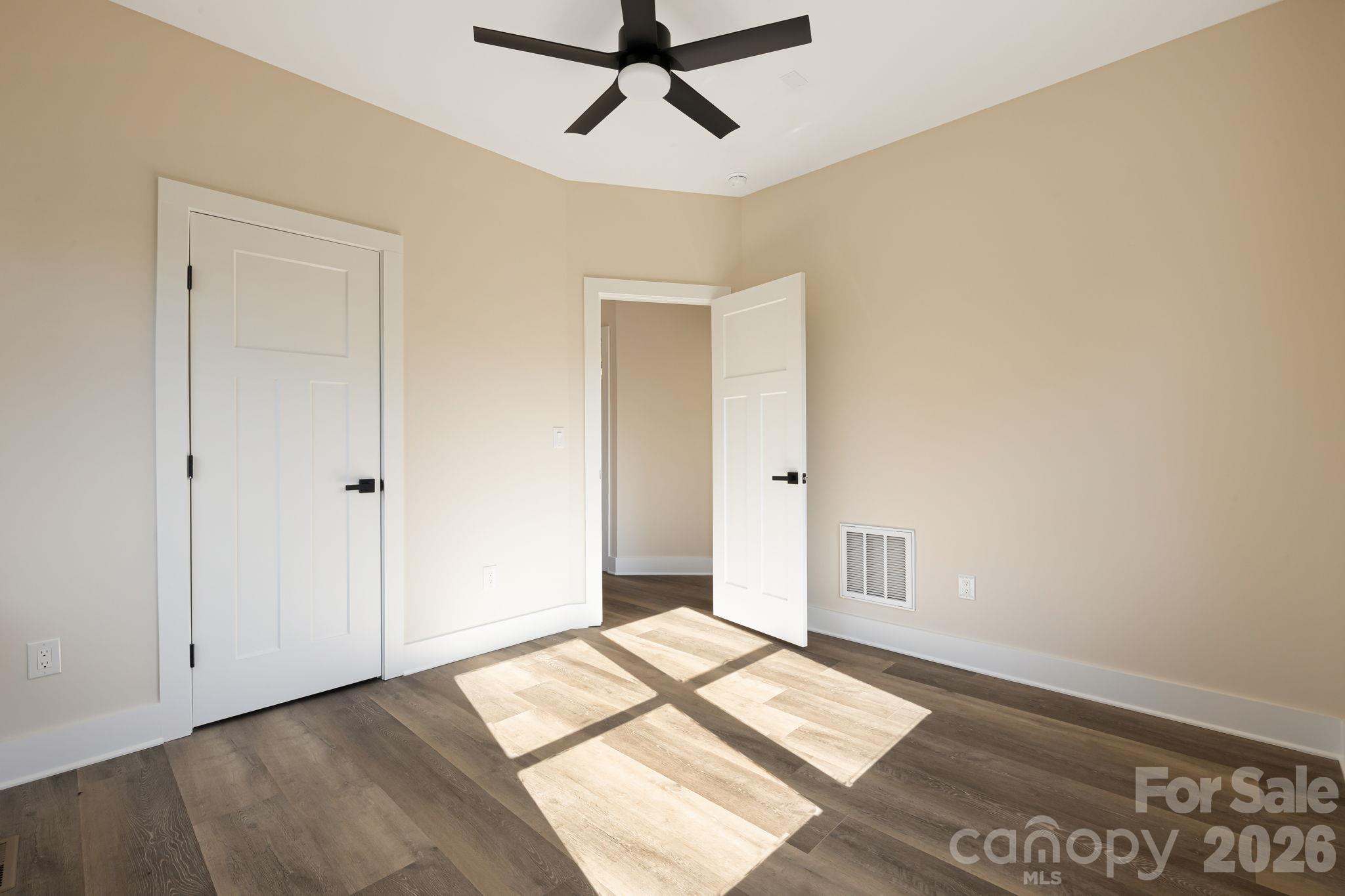 31 Elkwood Avenue Property Photo 28