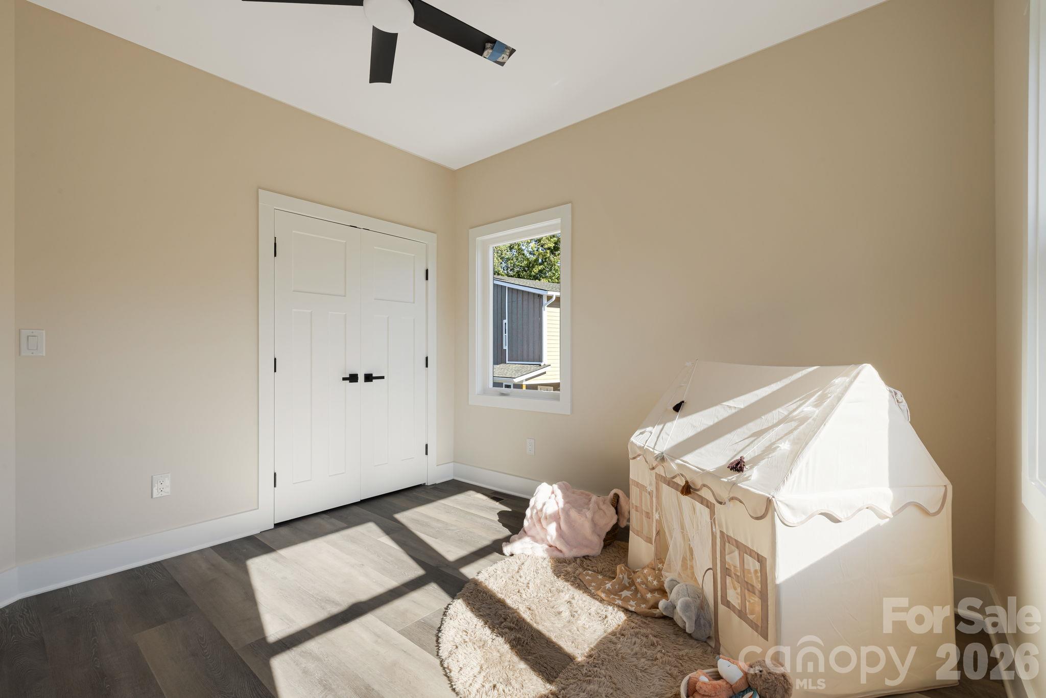 31 Elkwood Avenue Property Photo 30