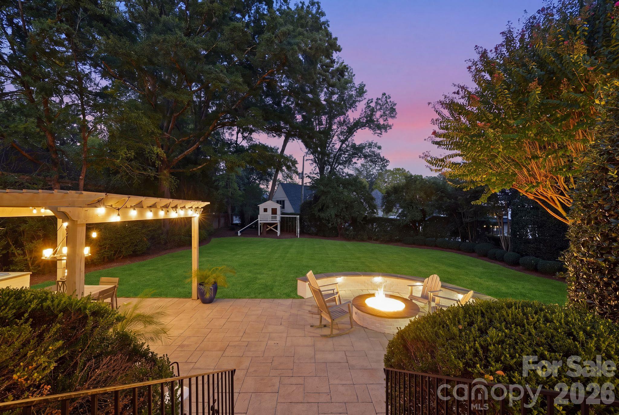 2419 Overhill Road Property Photo 6