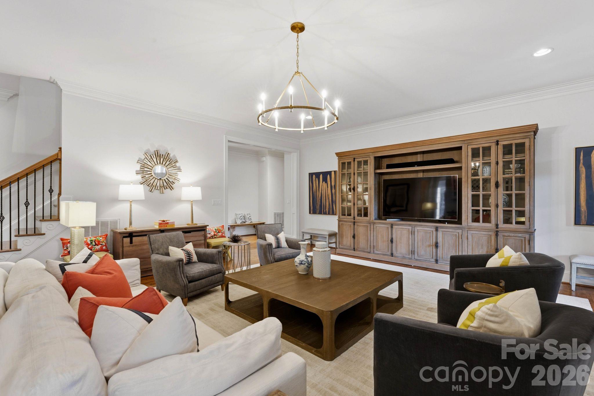 2419 Overhill Road Property Photo 15