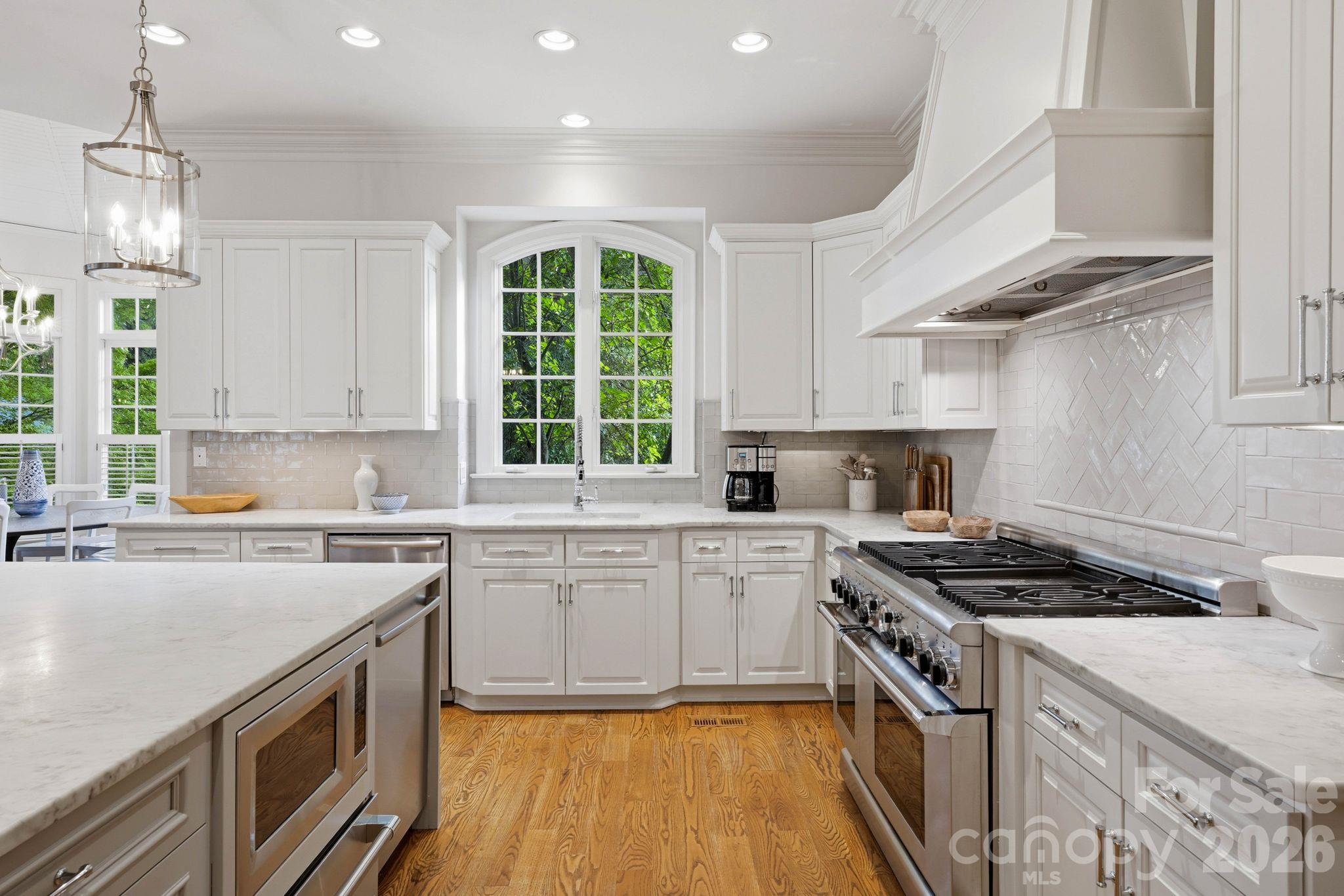 2419 Overhill Road Property Photo 20