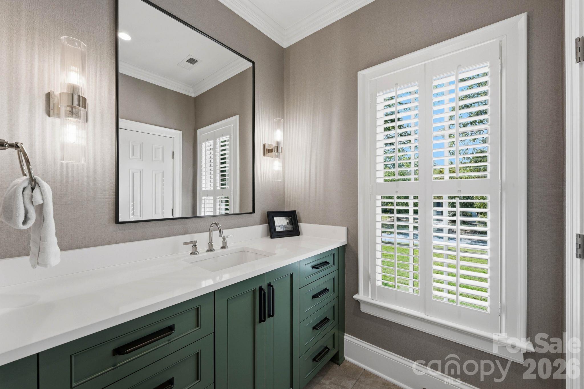 2419 Overhill Road Property Photo 36