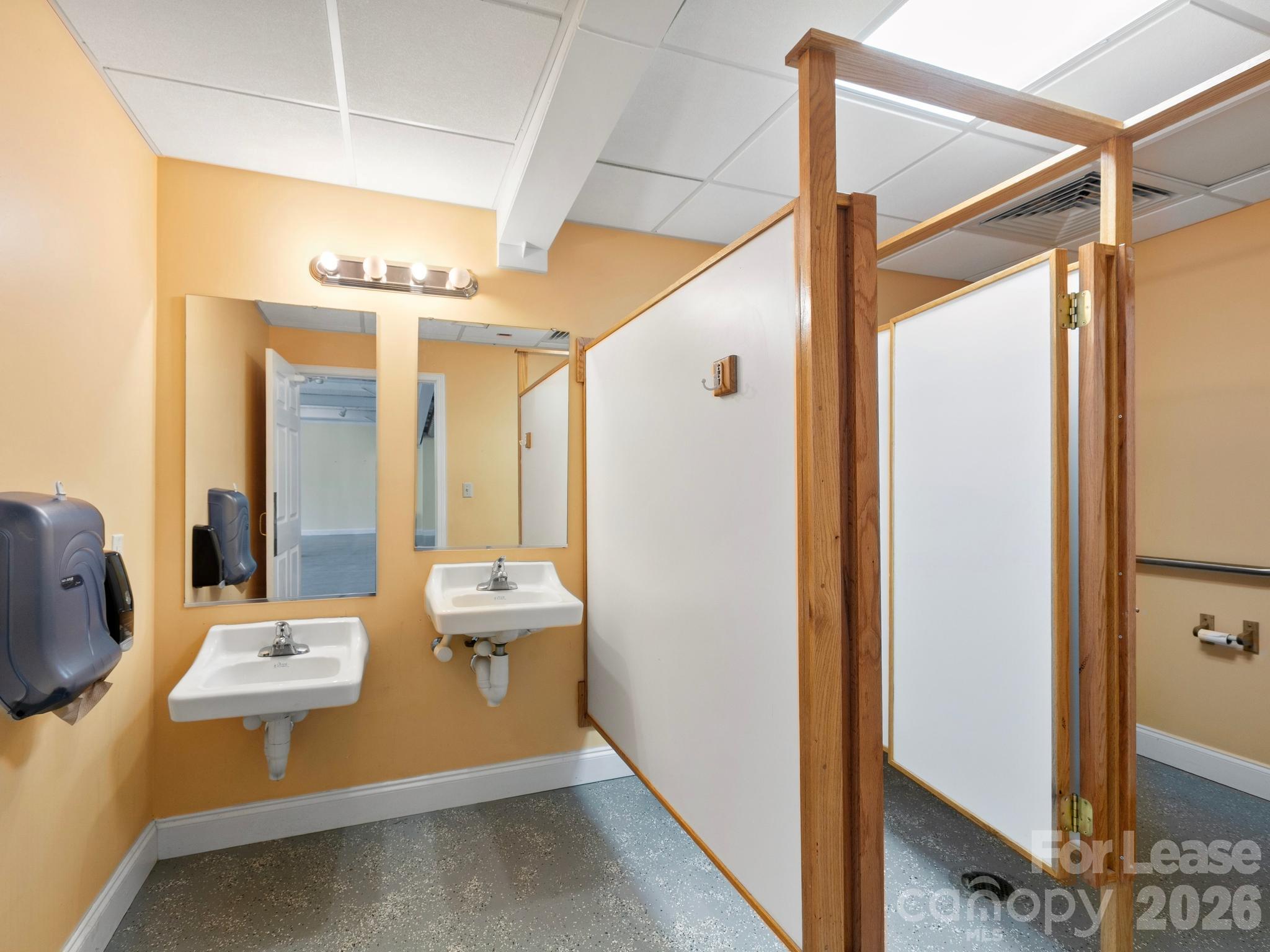 3 Science Of Mind Way Property Photo 20