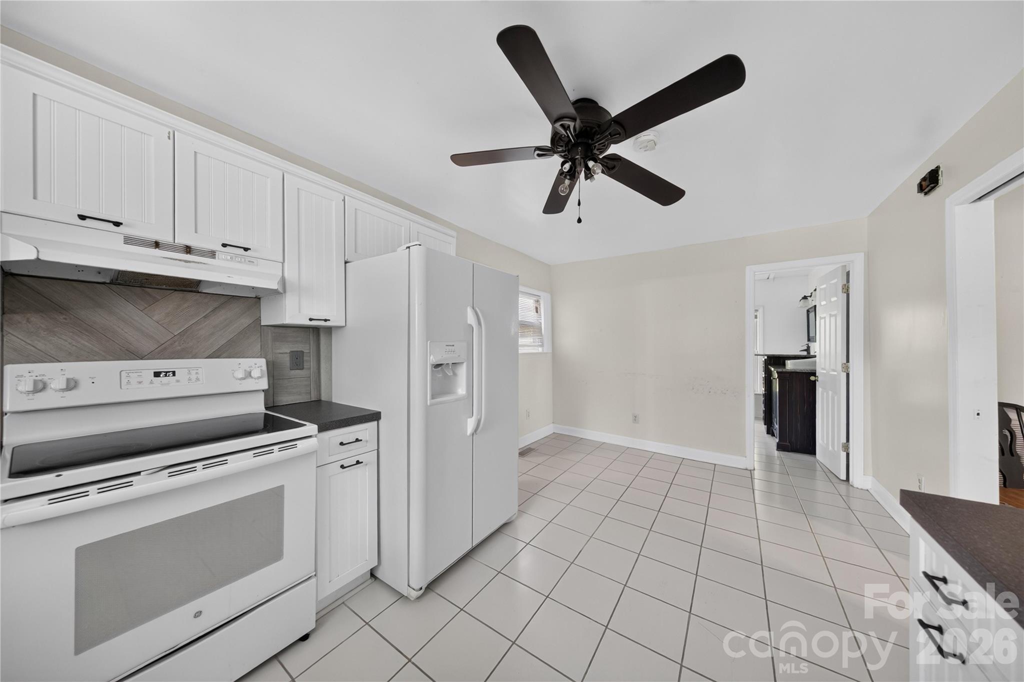 7572 Charlotte Highway Property Photo 10
