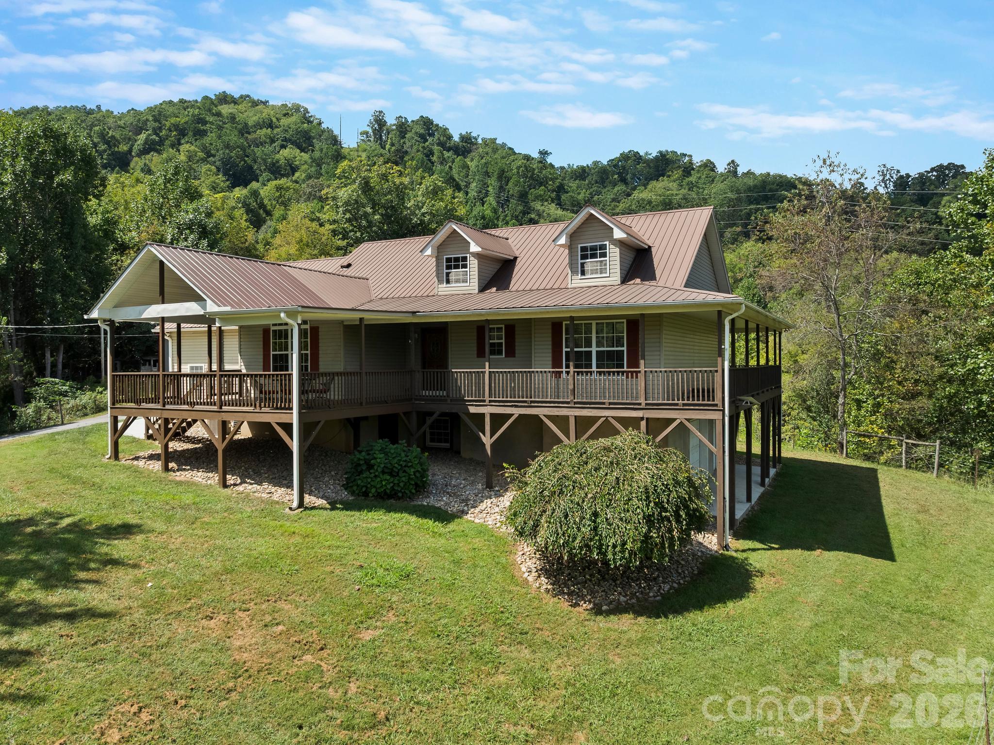 170 Yates Cove Road Property Photo 1