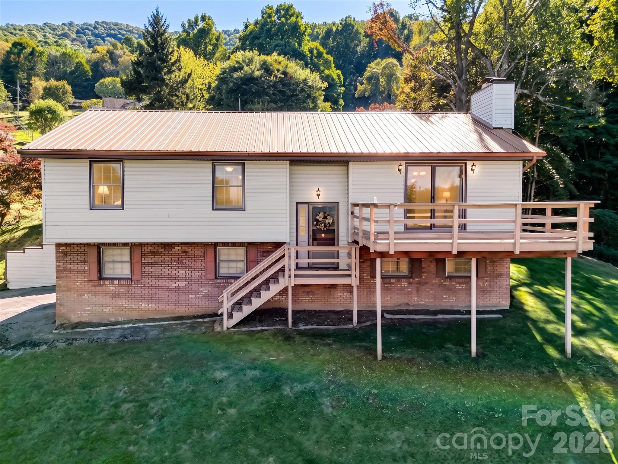110 Atari Road Property Photo 1