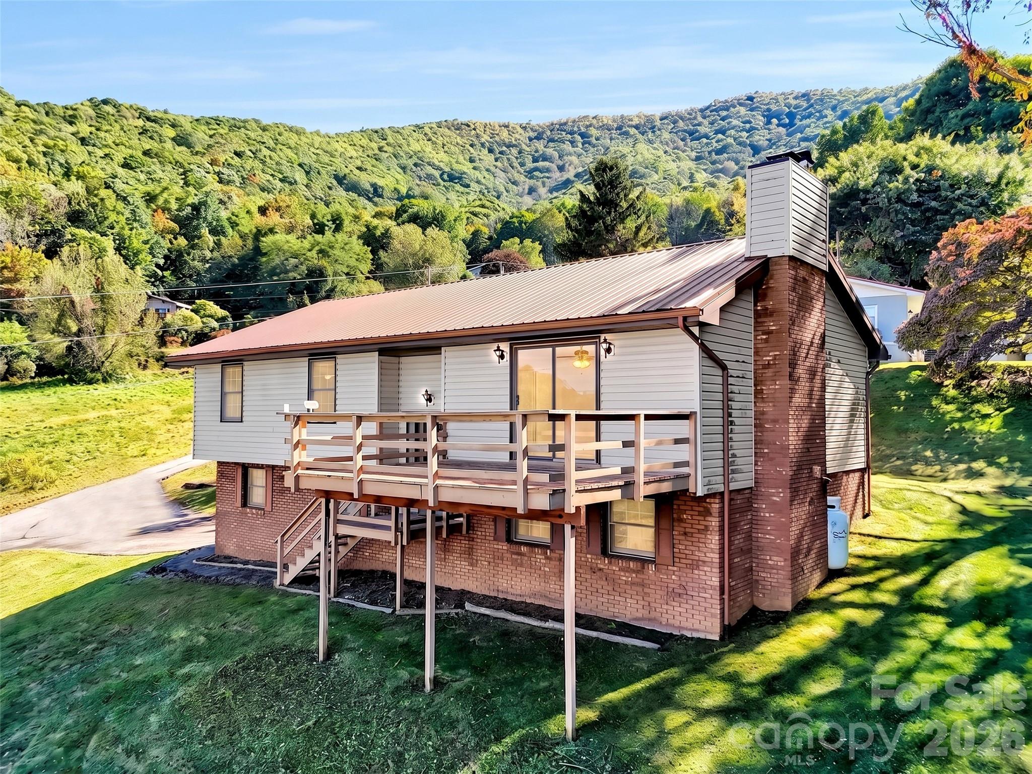 110 Atari Road Property Photo 3