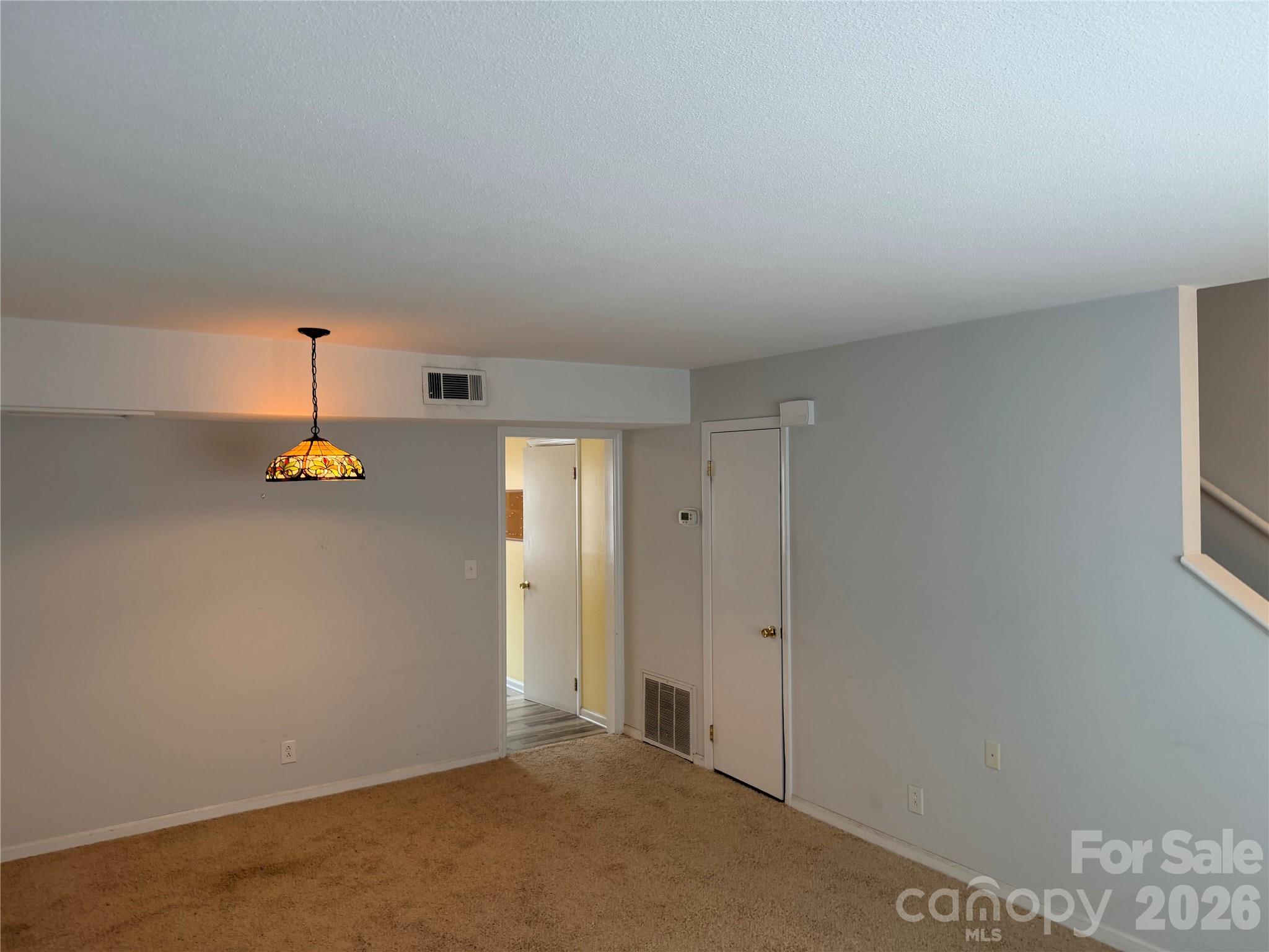 1300 Larchmont Place 202 Property Photo 4