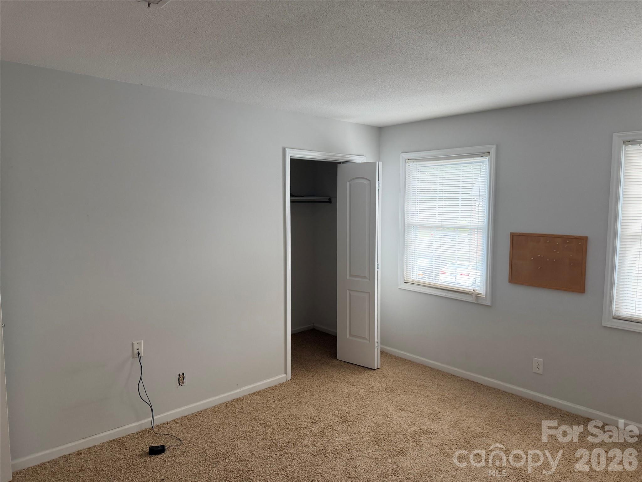 1300 Larchmont Place 202 Property Photo 7