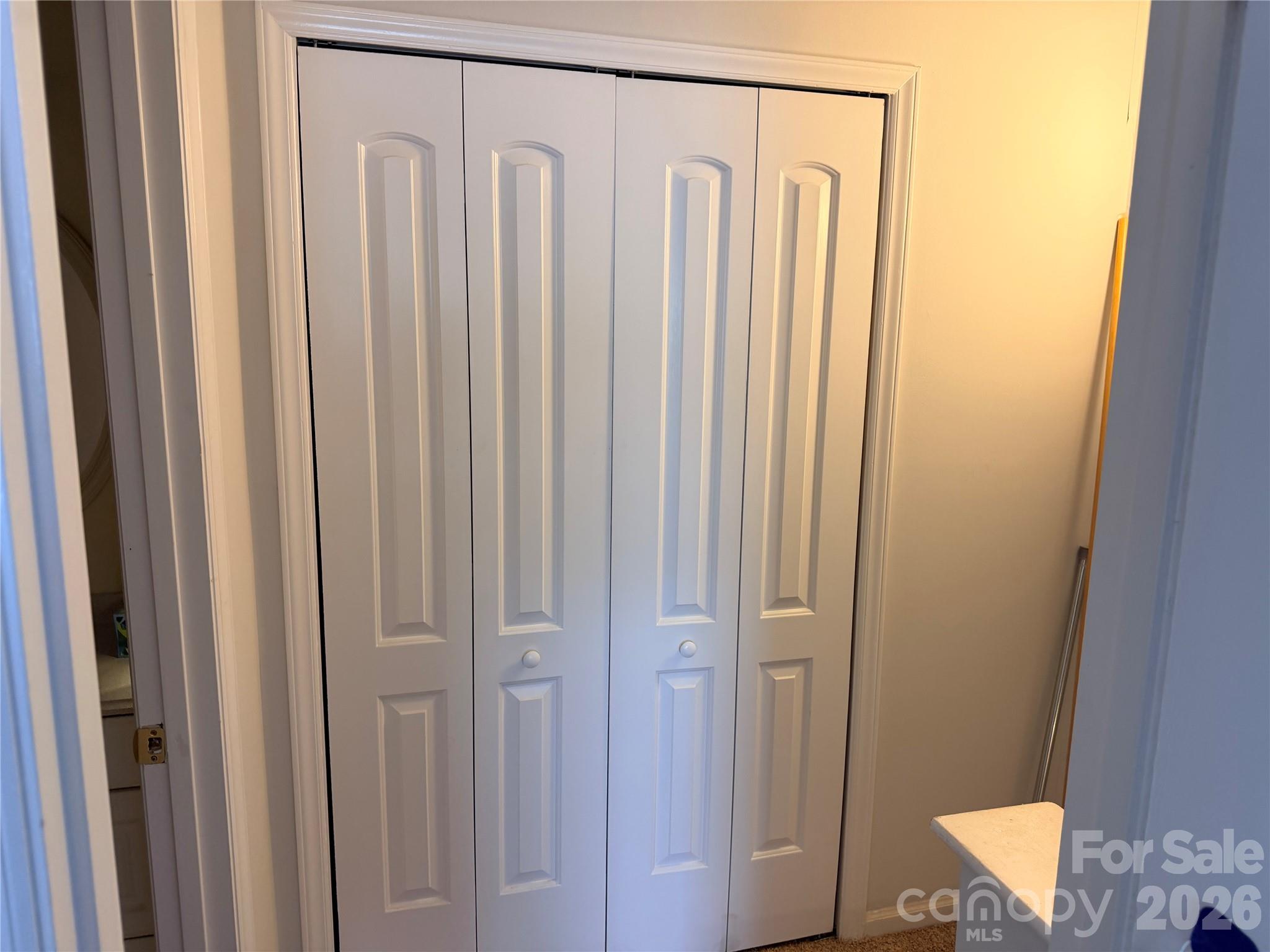1300 Larchmont Place 202 Property Photo 9