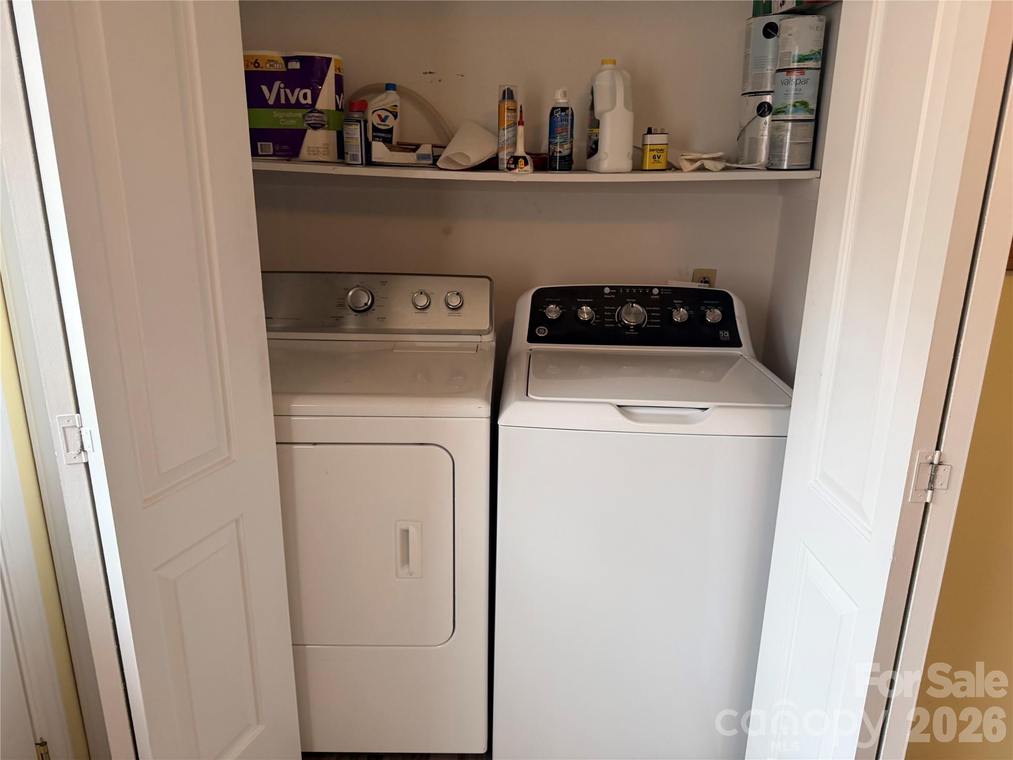 1300 Larchmont Place 202 Property Photo 15