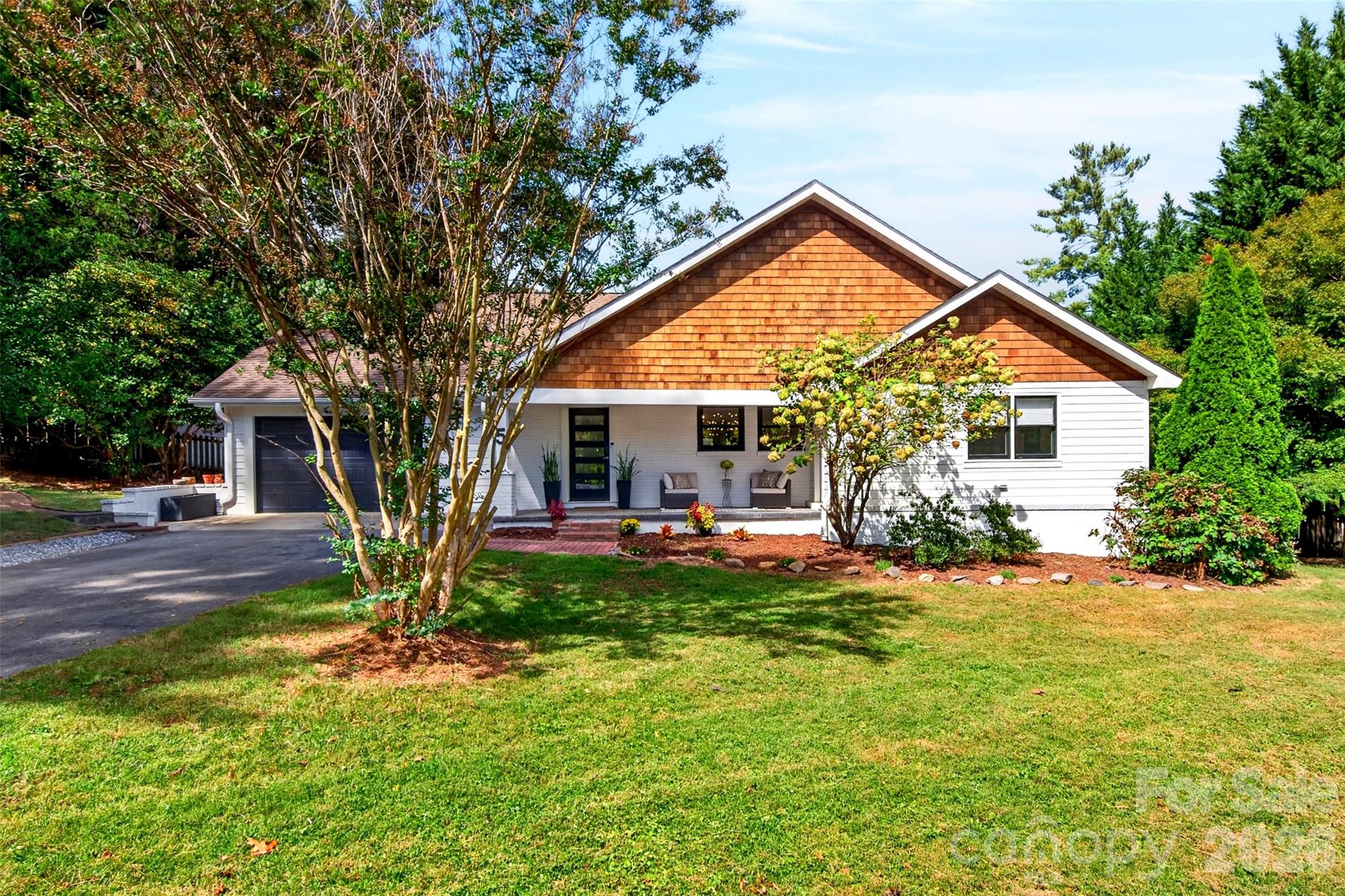 5 Inglewood Road Property Photo 1