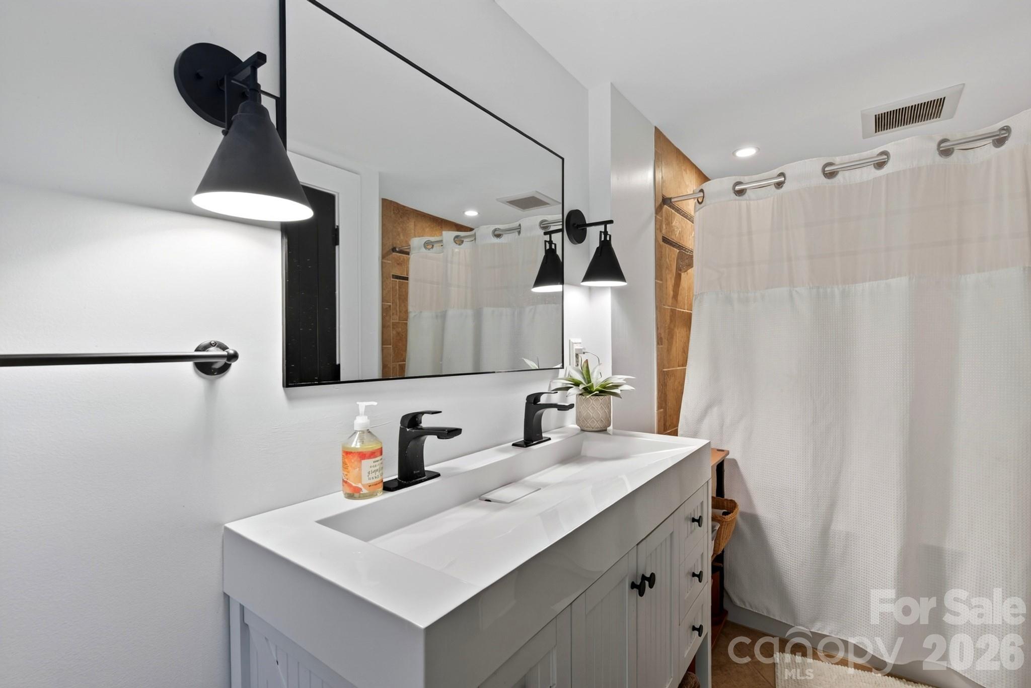 5 Inglewood Road Property Photo 21