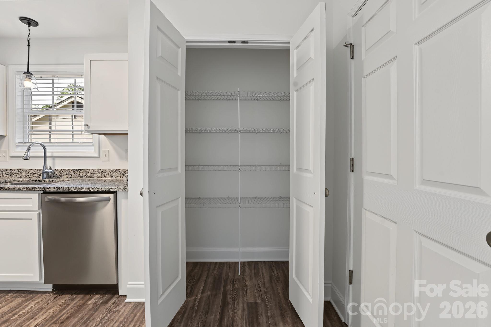 1334 Flint Hill Street Property Photo 15