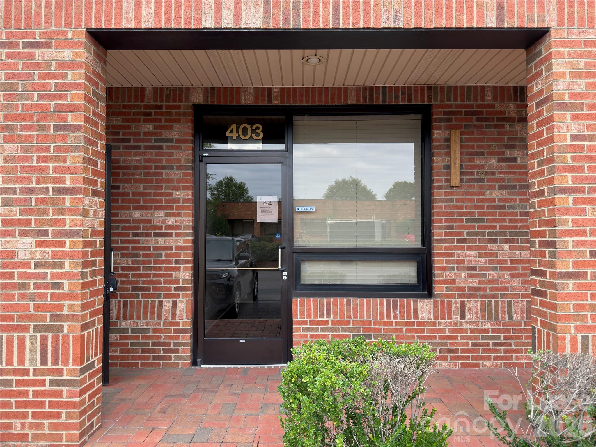 220 Westinghouse Boulevard 403 Property Photo 2