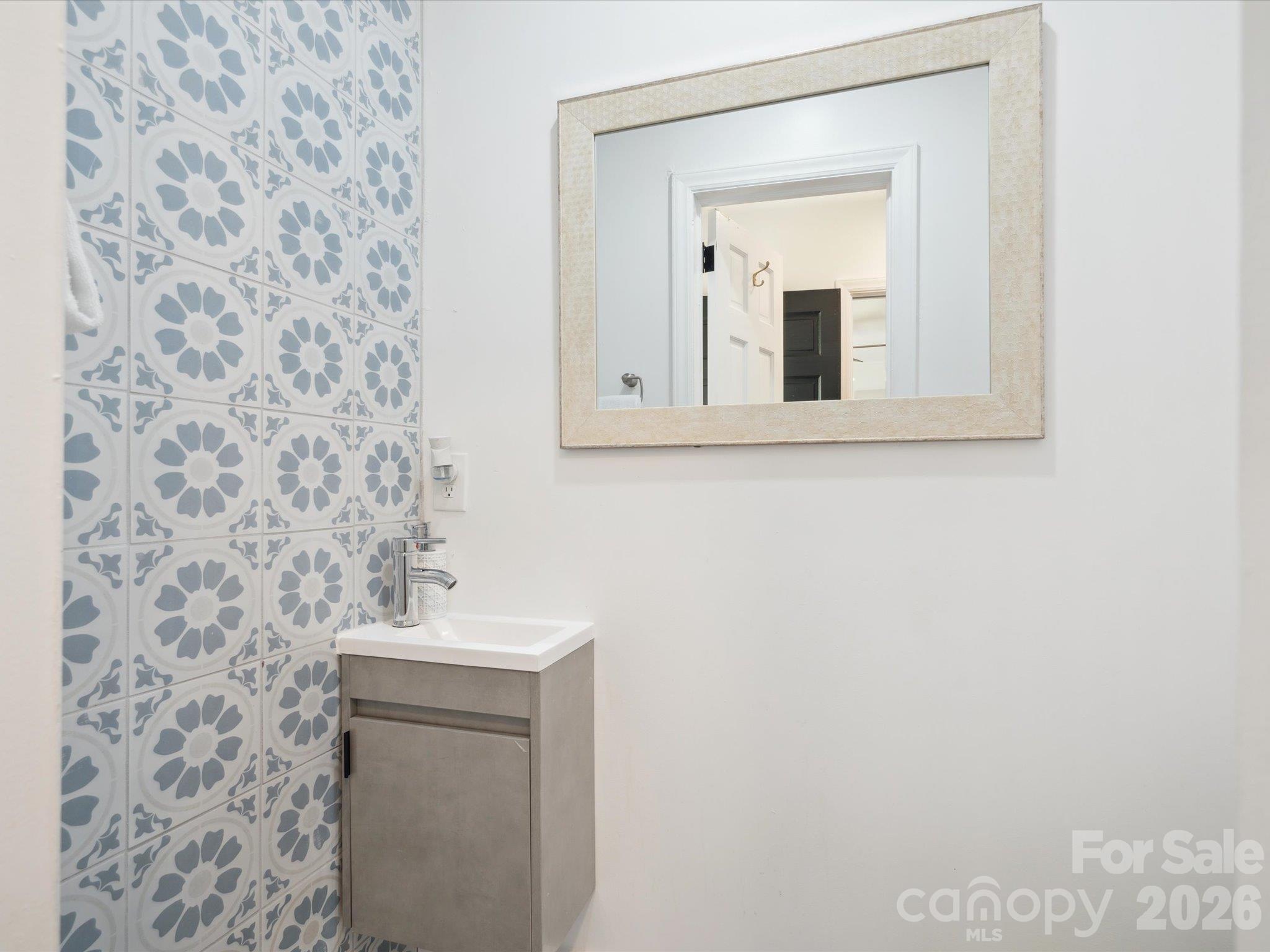 6700 Terry Drive Property Photo 10