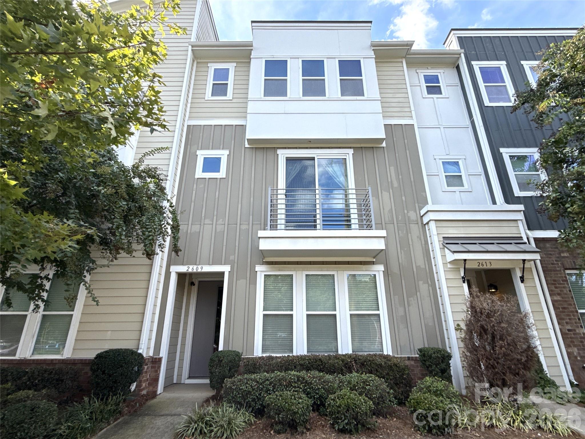 2609 Statesville Avenue Property Photo 1