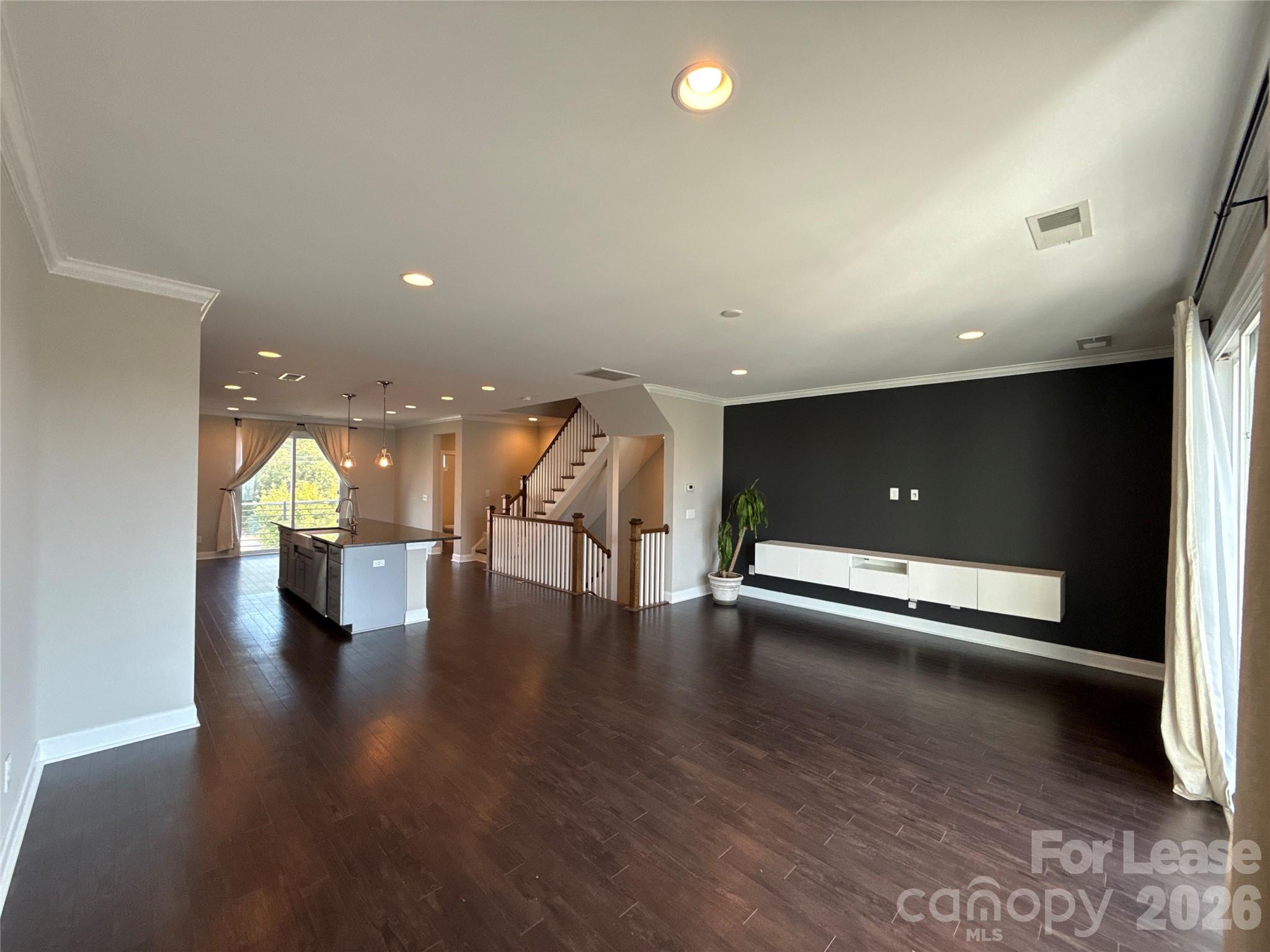 2609 Statesville Avenue Property Photo 4