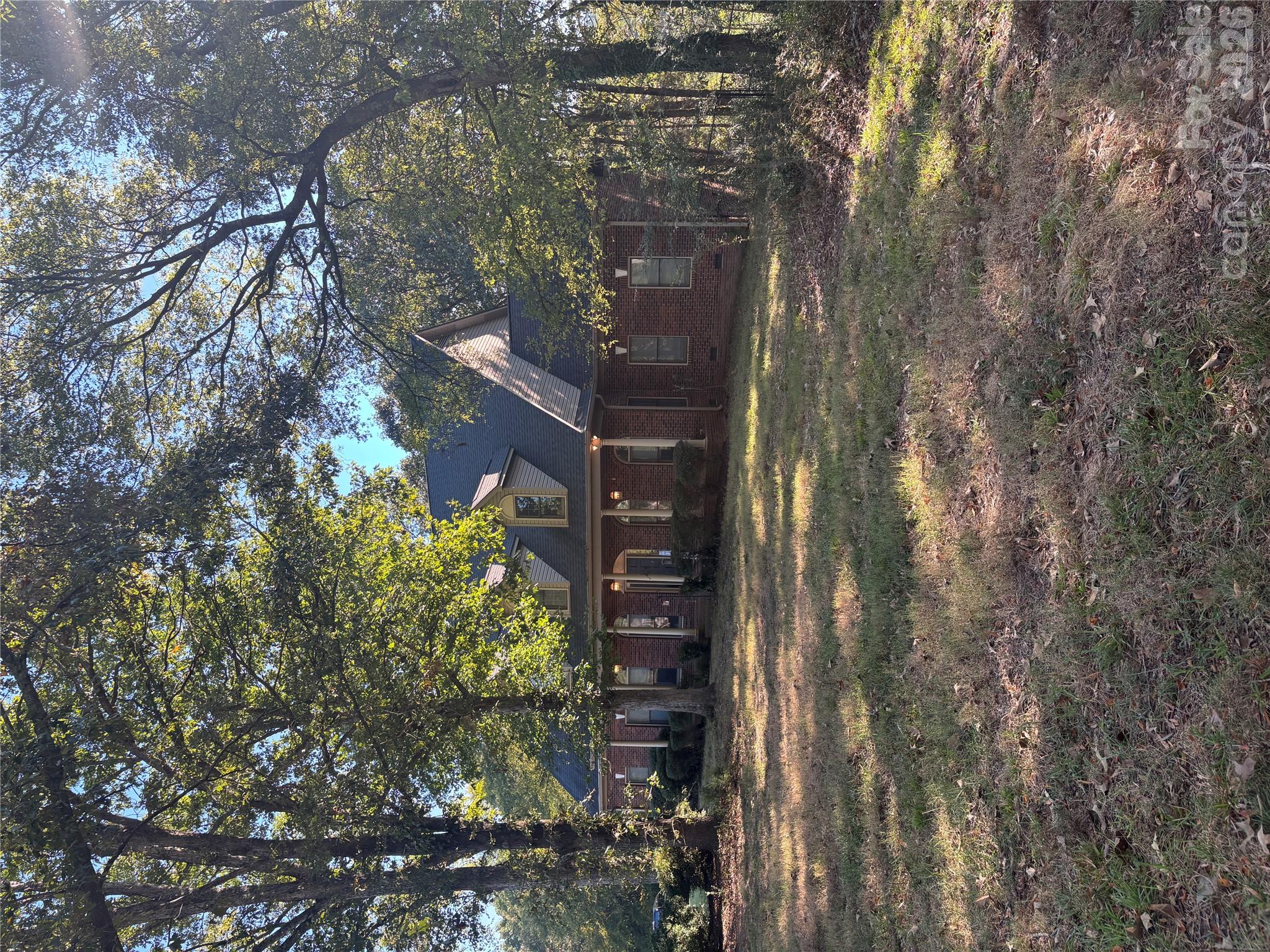 6000-6010 River Run Drive Property Photo 1