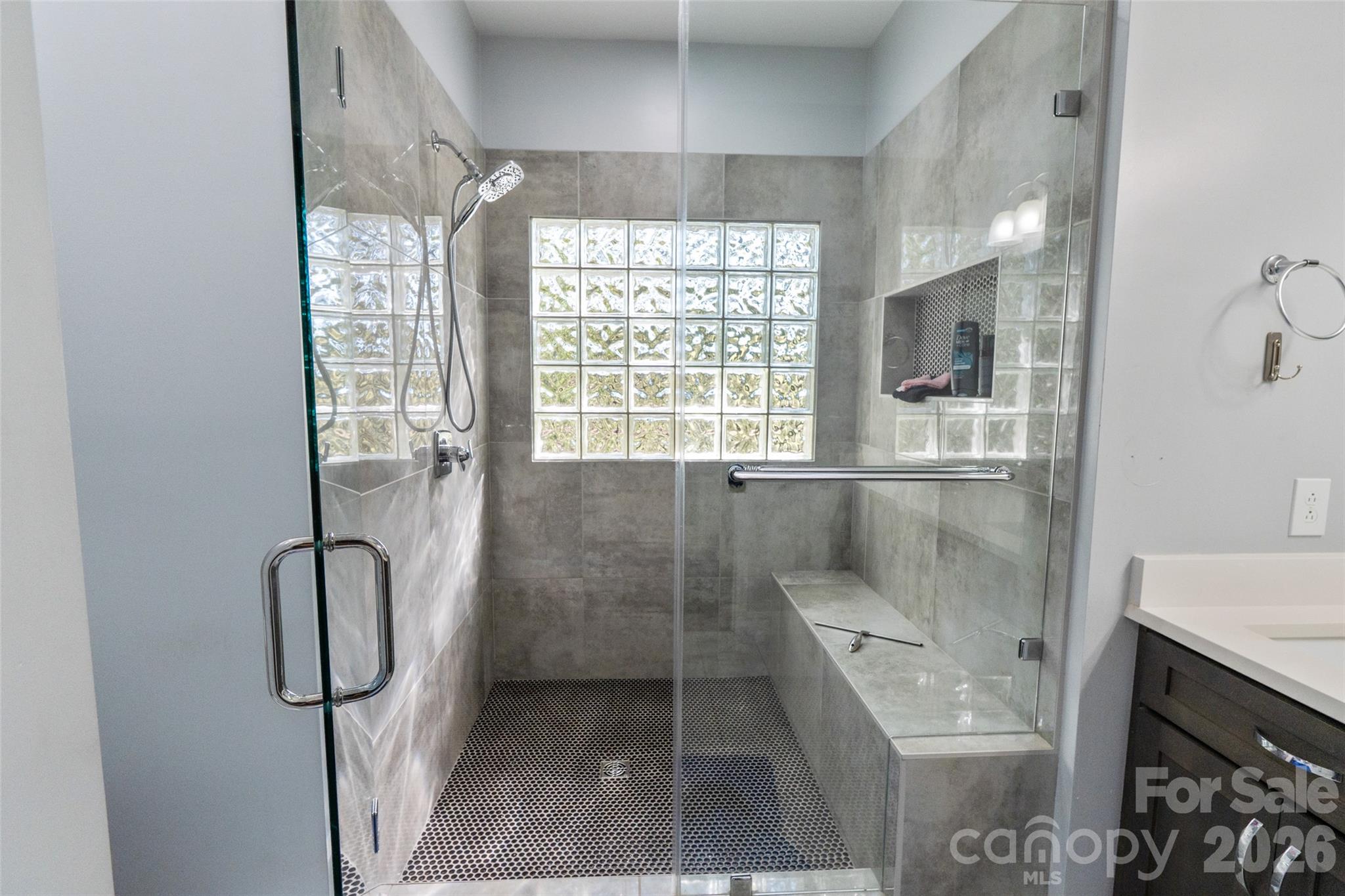 6010 River Run Drive Property Photo 24