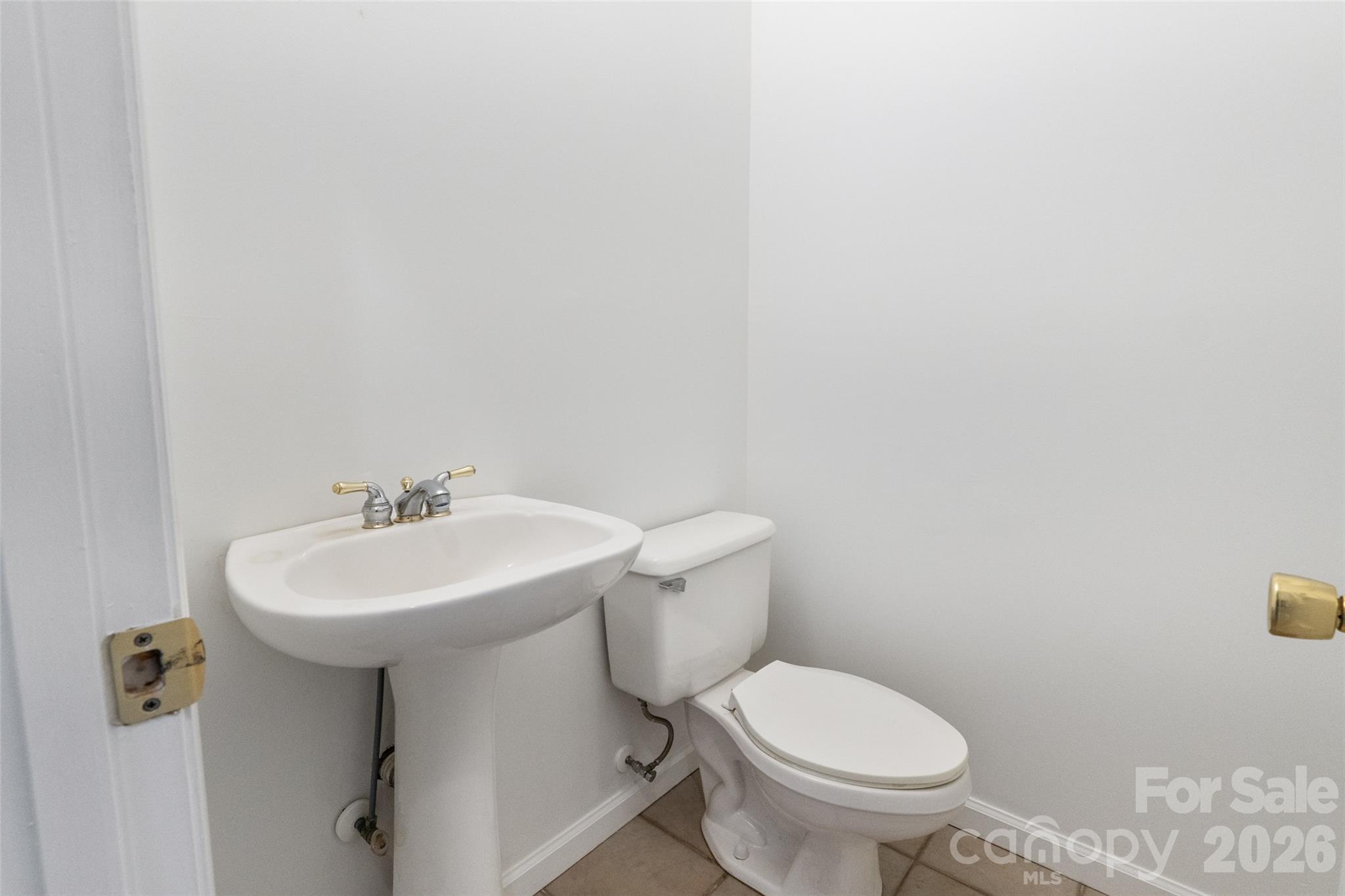 6010 River Run Drive Property Photo 25