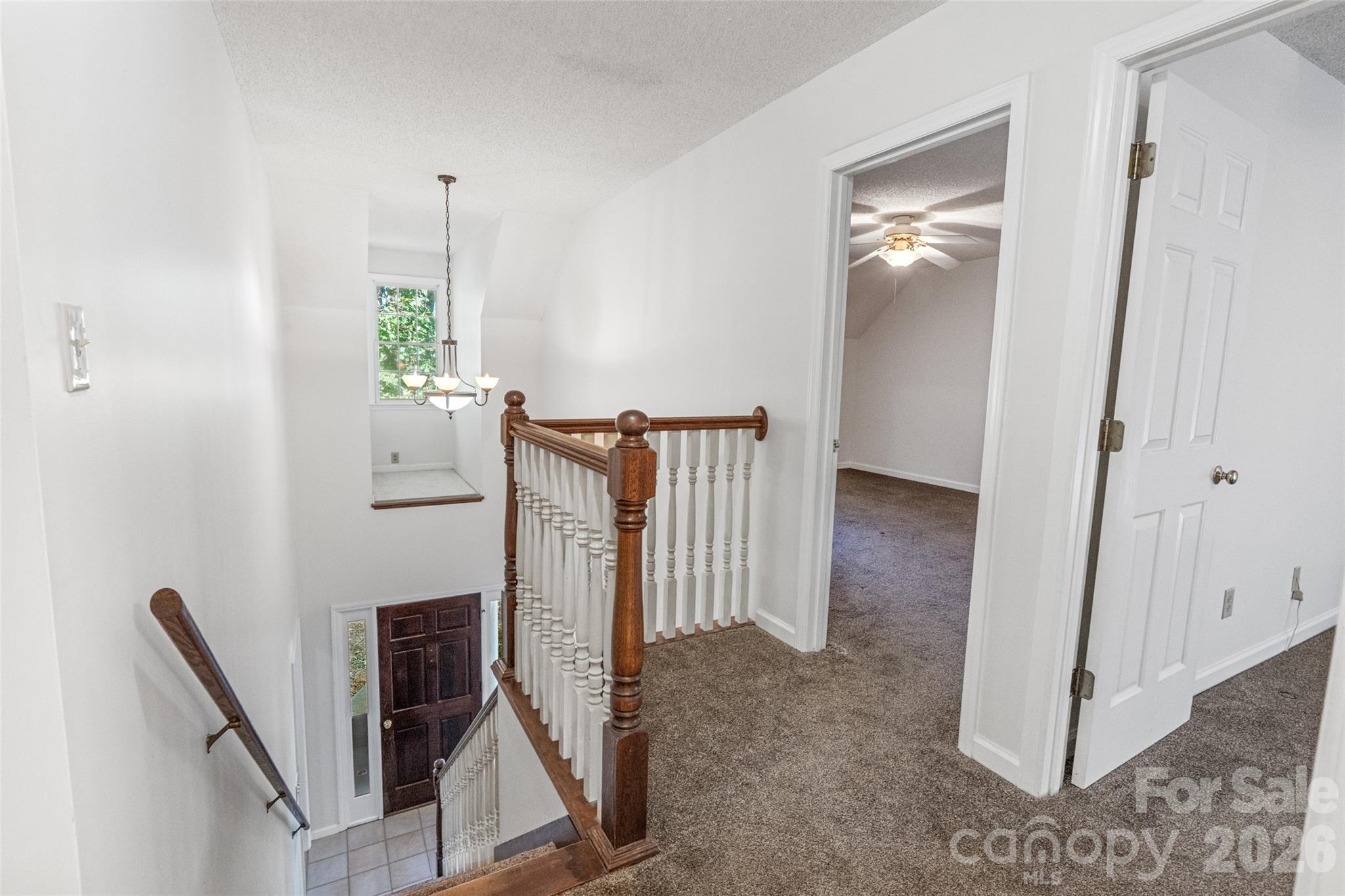 6010 River Run Drive Property Photo 26