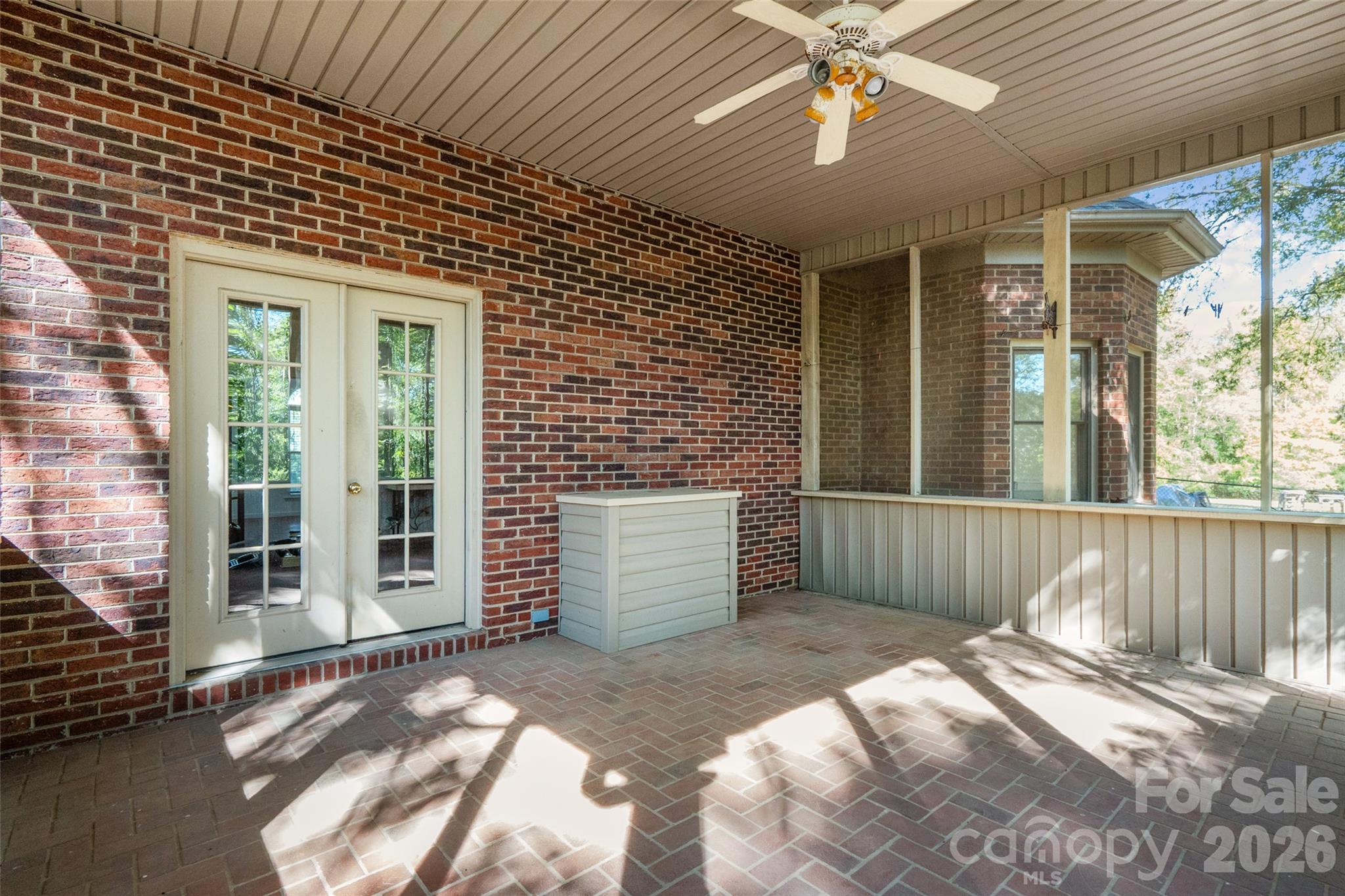 6010 River Run Drive Property Photo 39