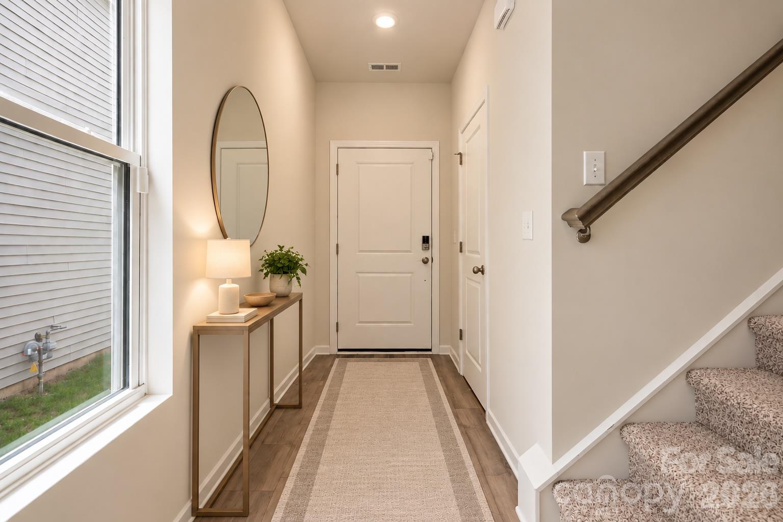 1160 Harland Street Property Photo 2