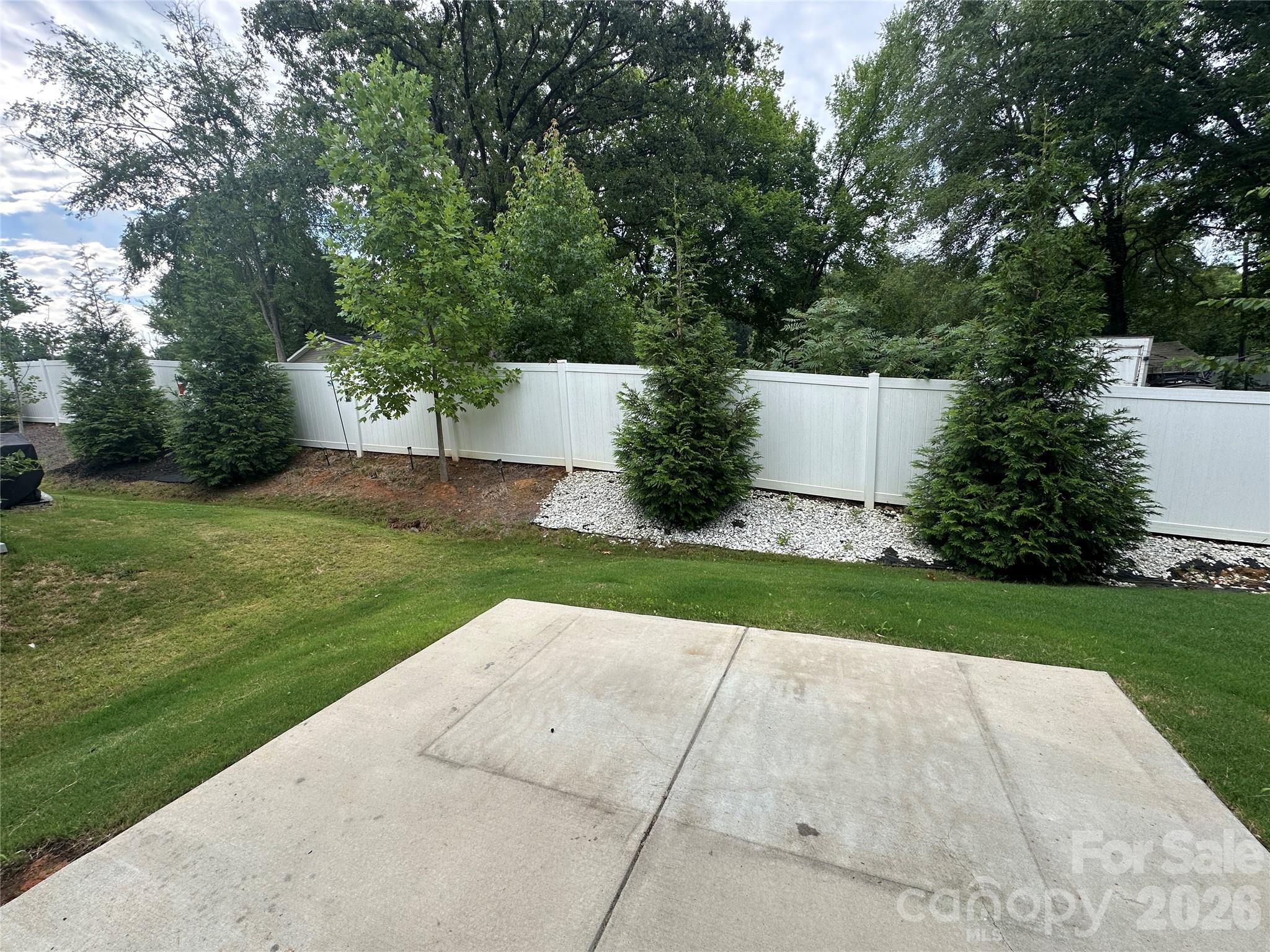1160 Harland Street Property Photo 16