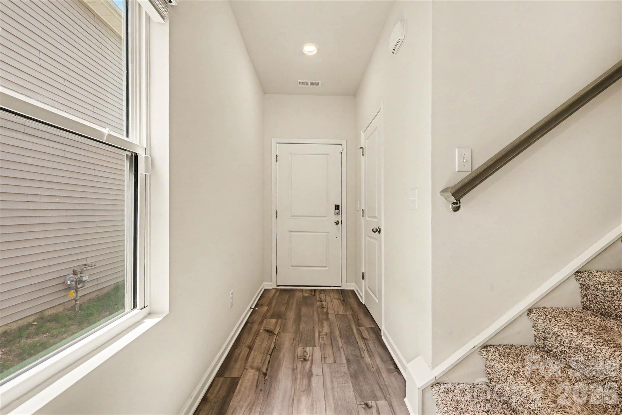 1160 Harland Street Property Photo 17
