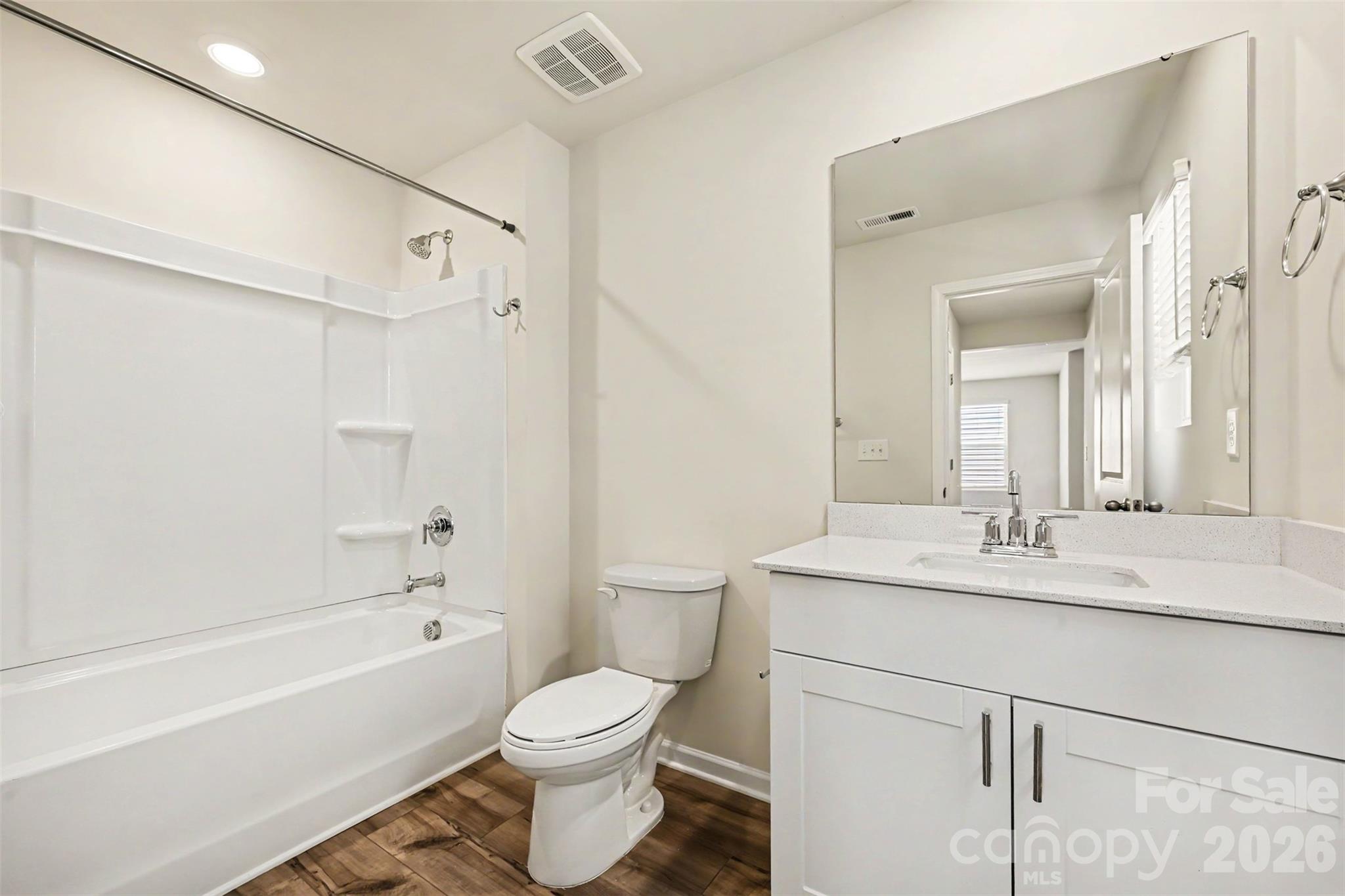1160 Harland Street Property Photo 30